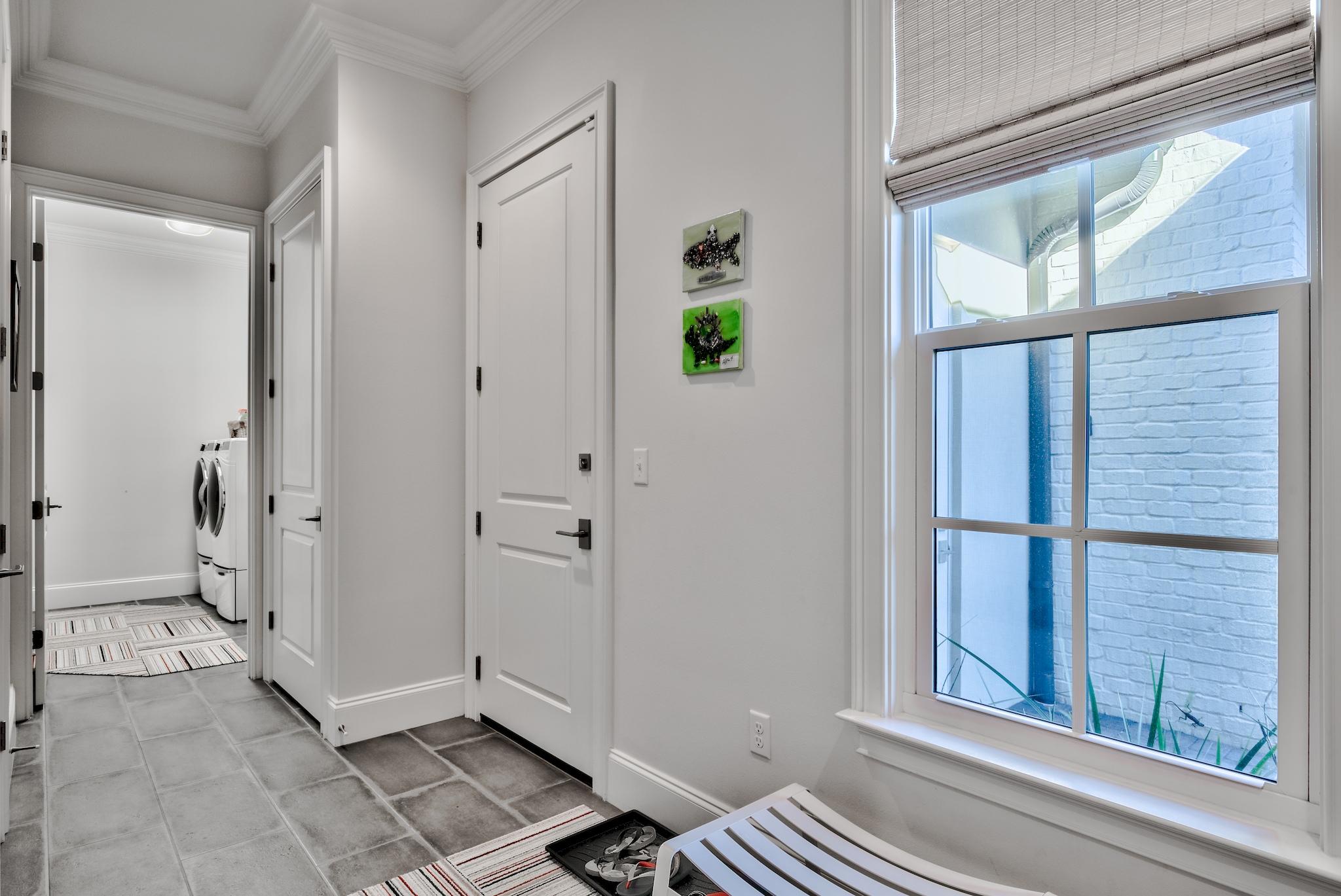 REGATTA BAY 
COMMODORE POINT - Residential