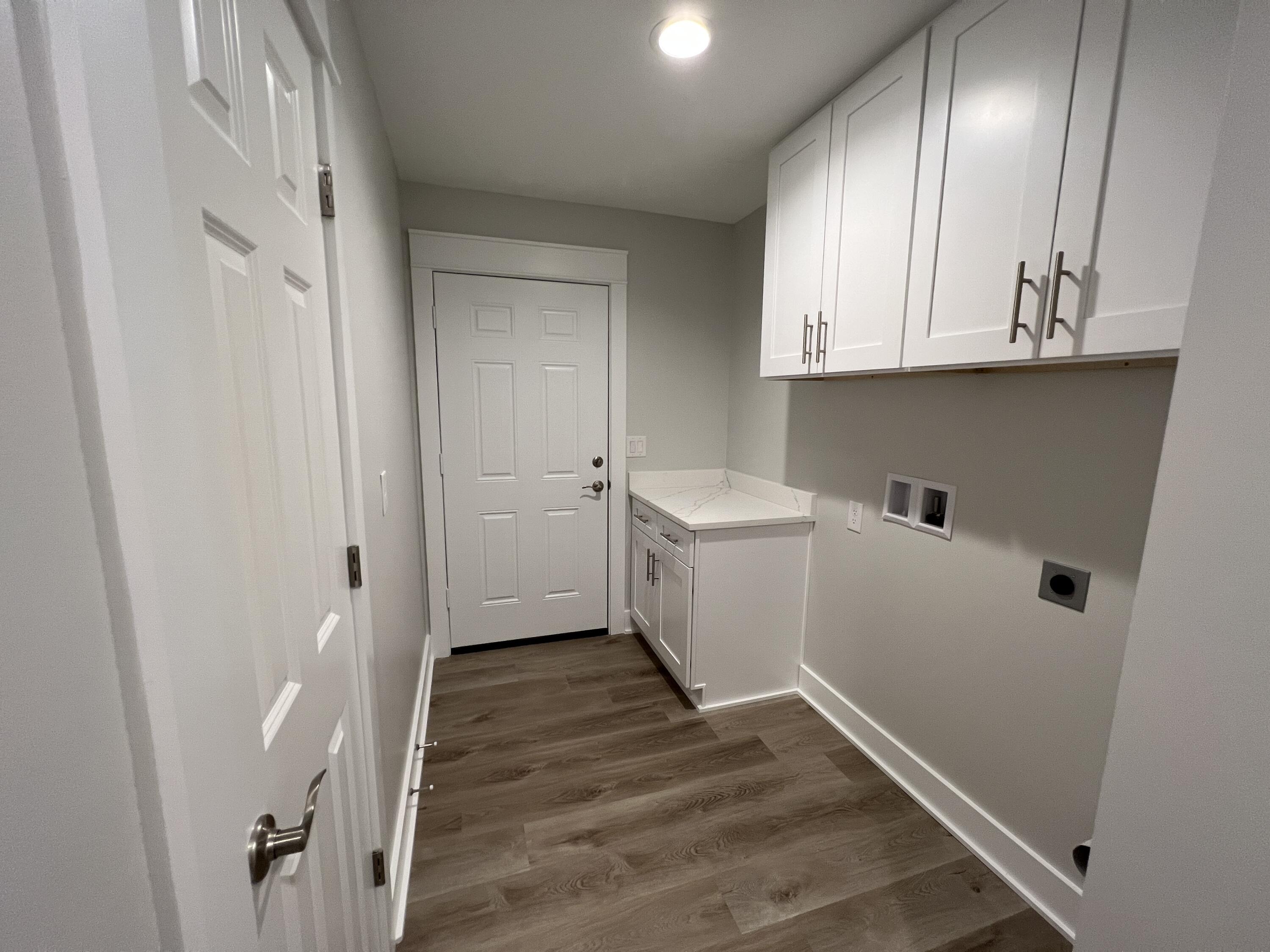 OAKWOOD LAKES ESTATES - Residential
