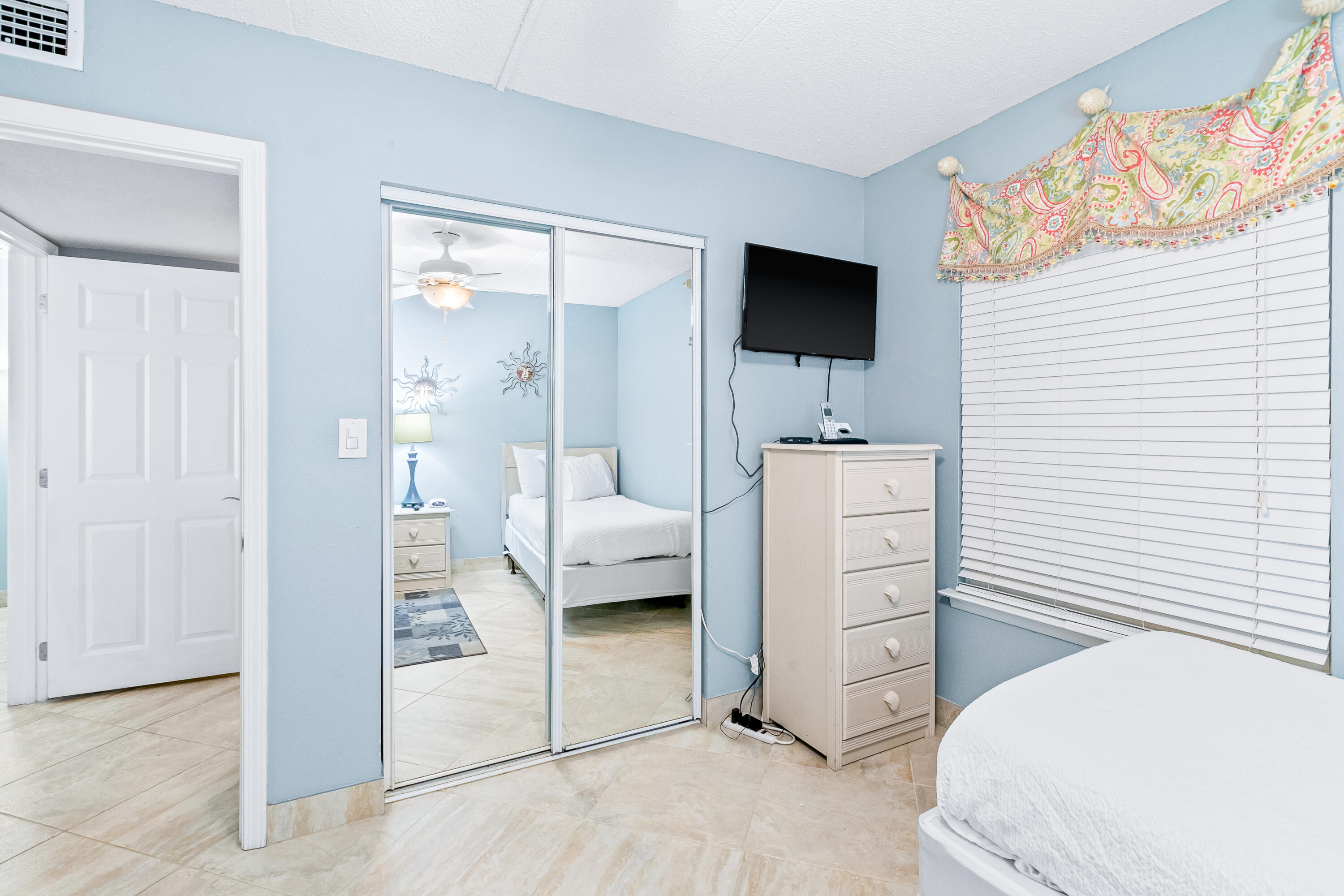 ISLAND ECHO CONDO - Residential