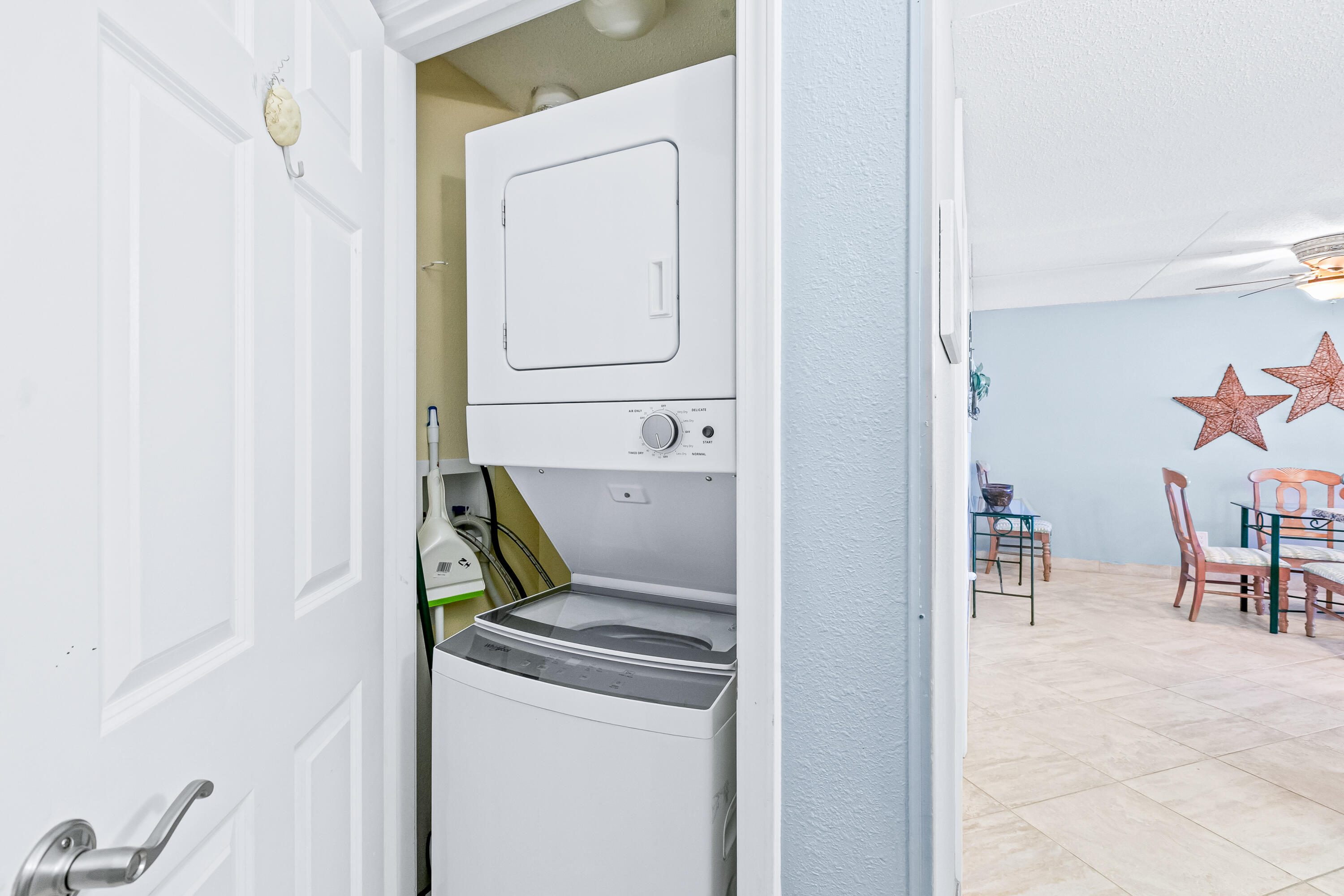 ISLAND ECHO CONDO - Residential