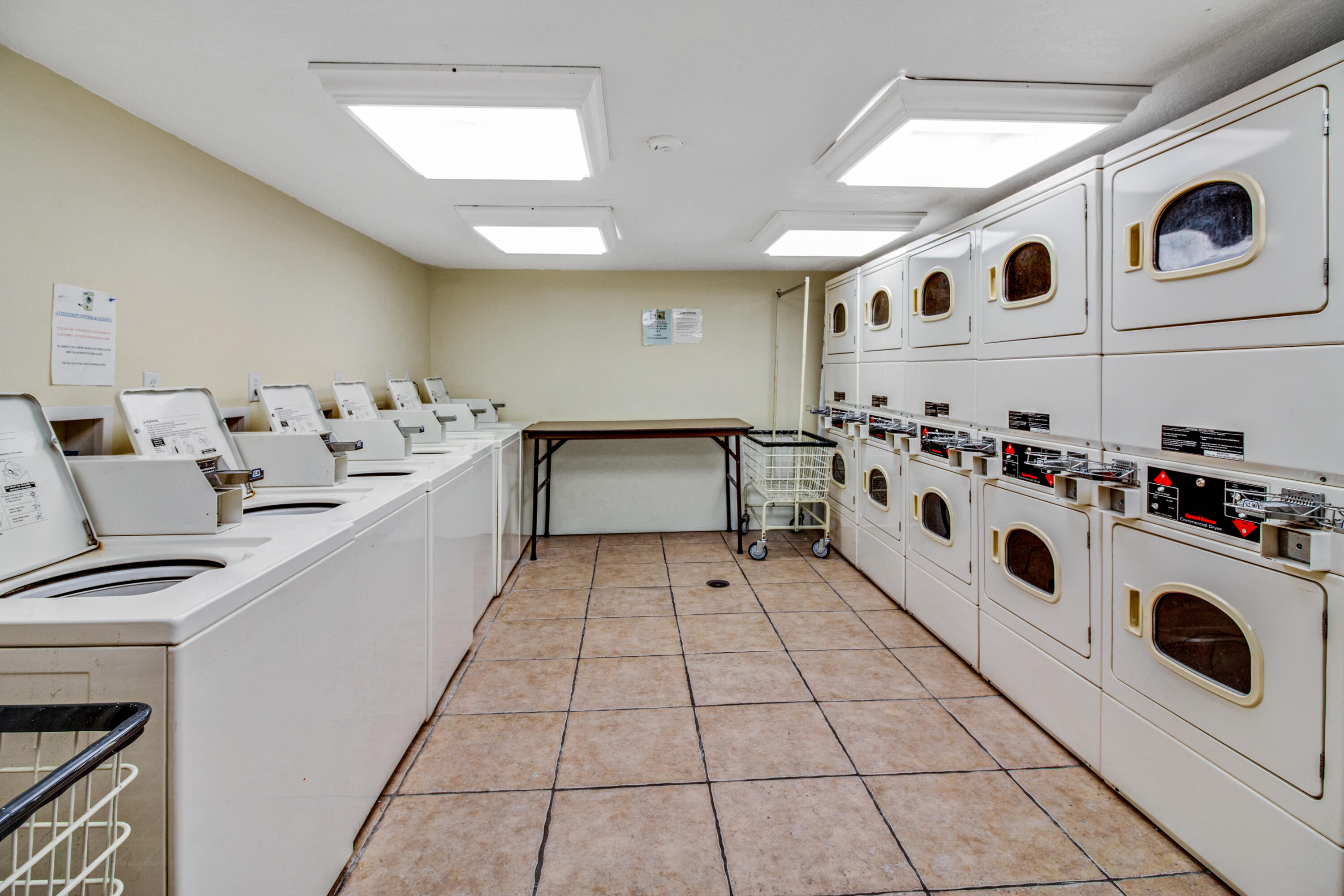 ISLAND ECHO CONDO - Residential