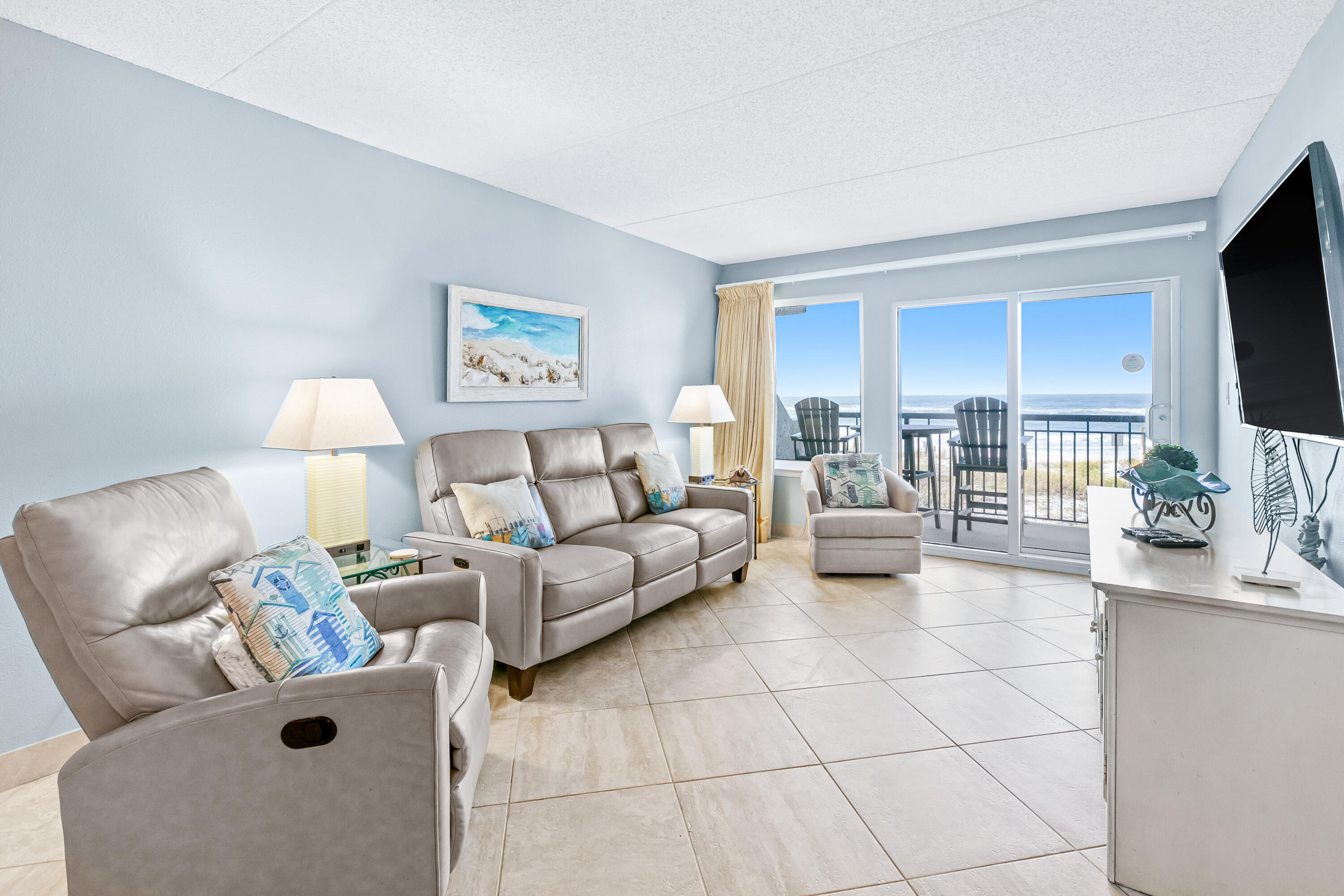 ISLAND ECHO CONDO - Residential