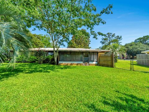 A home in Fort Walton Beach