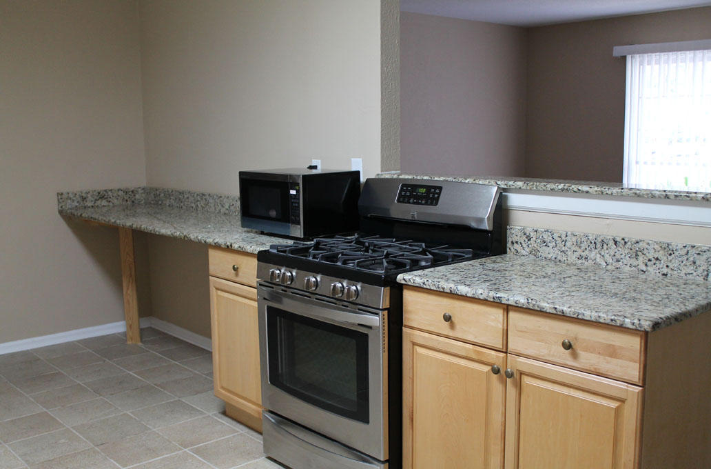 CAROL ANNE MANOR - Residential