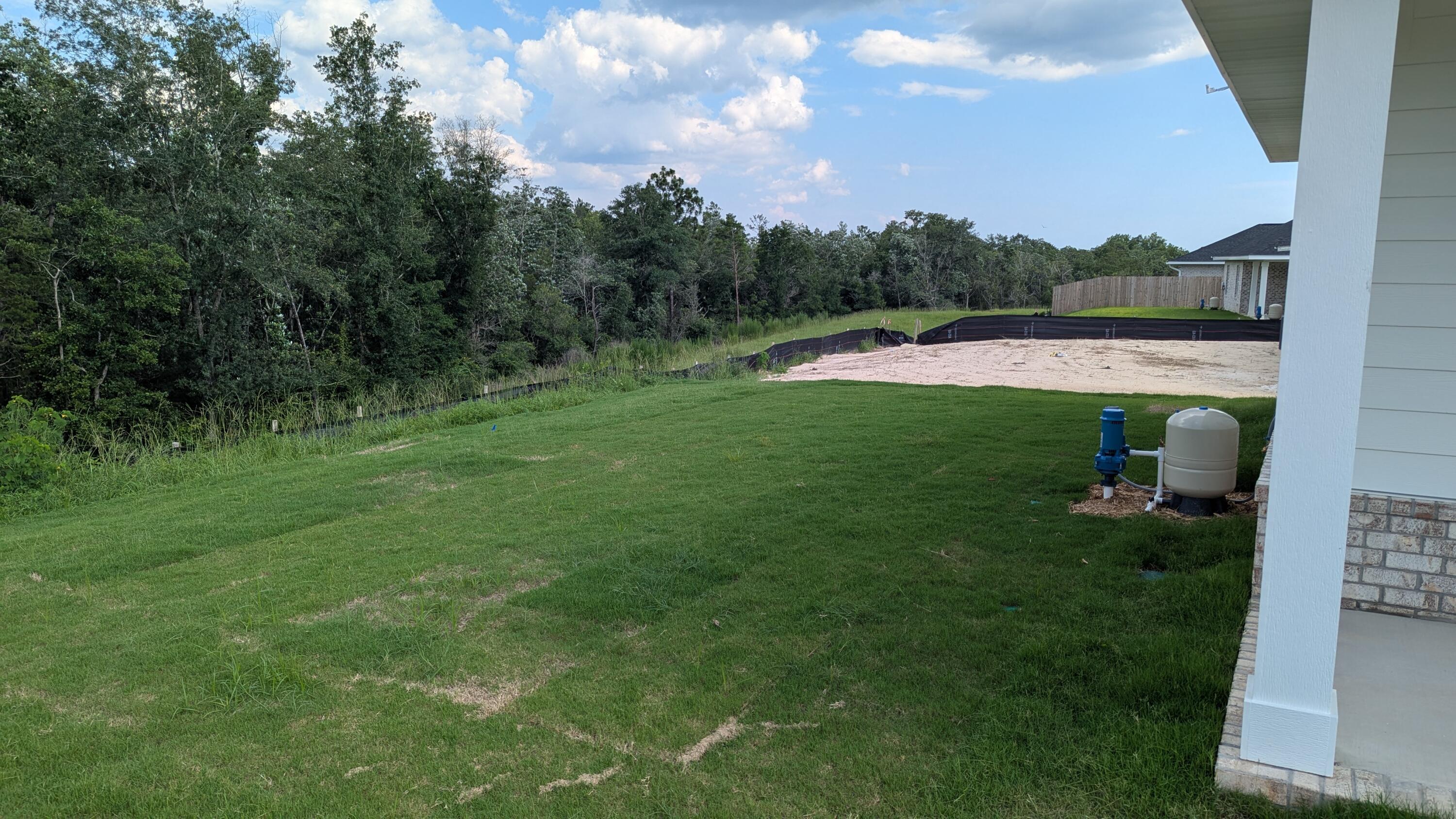 THE BLUFFS AT LAFAYETTE - Residential