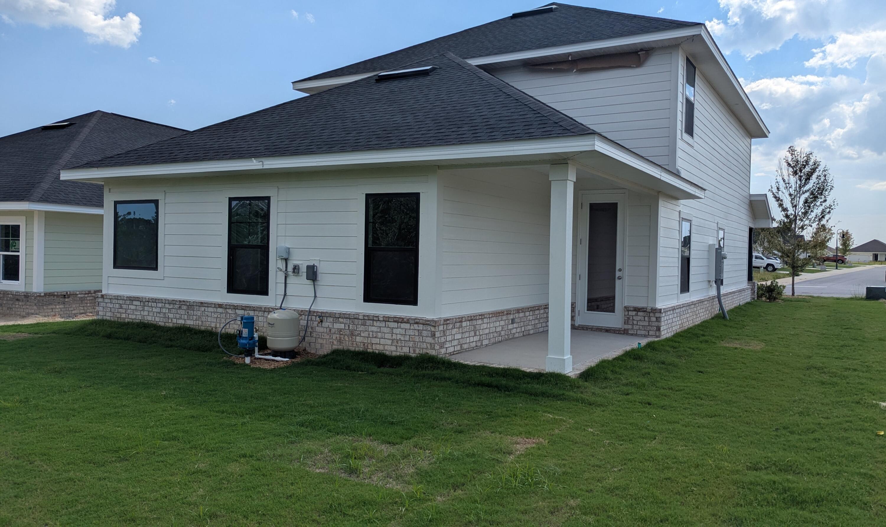 THE BLUFFS AT LAFAYETTE - Residential