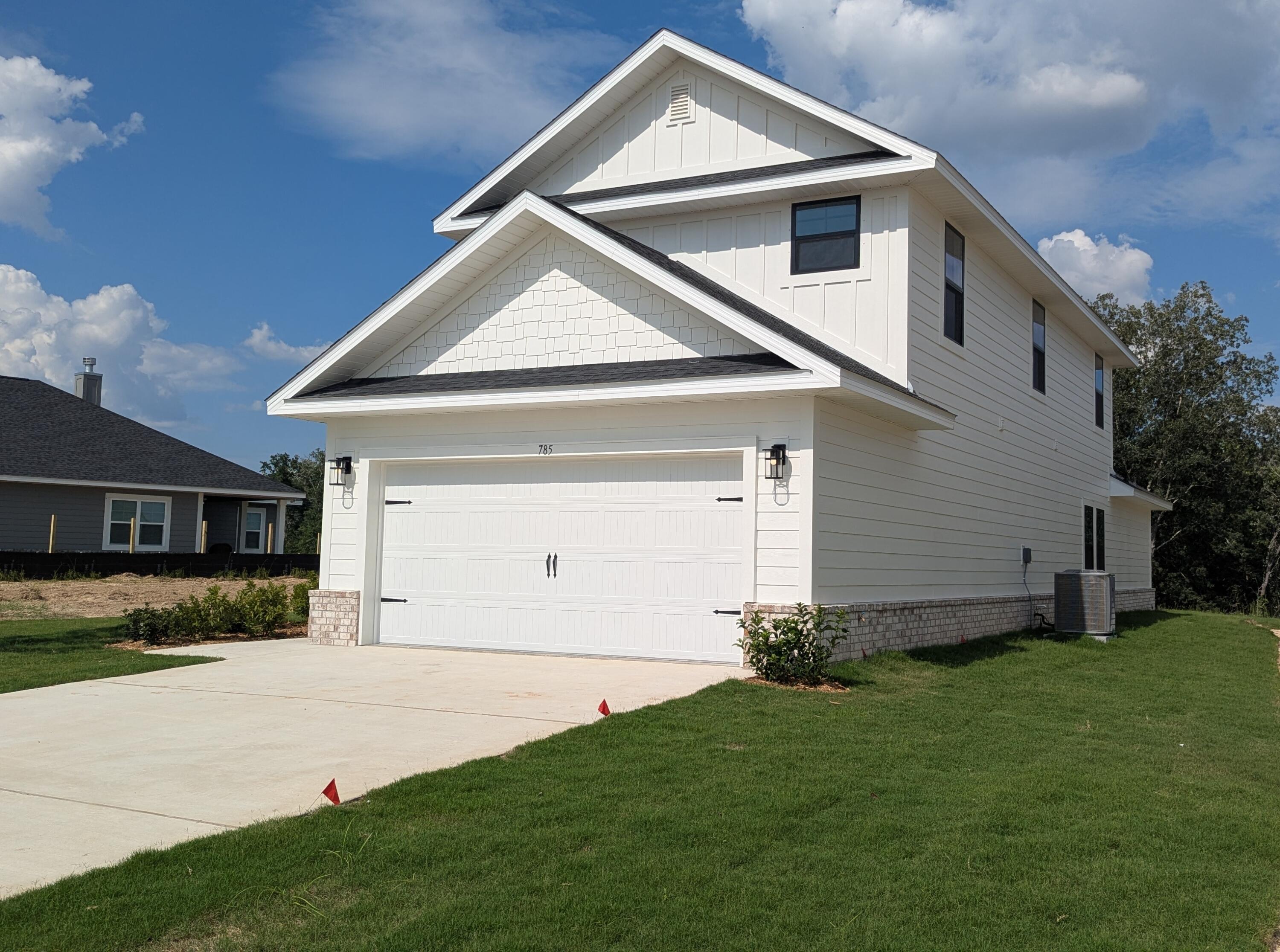 THE BLUFFS AT LAFAYETTE - Residential