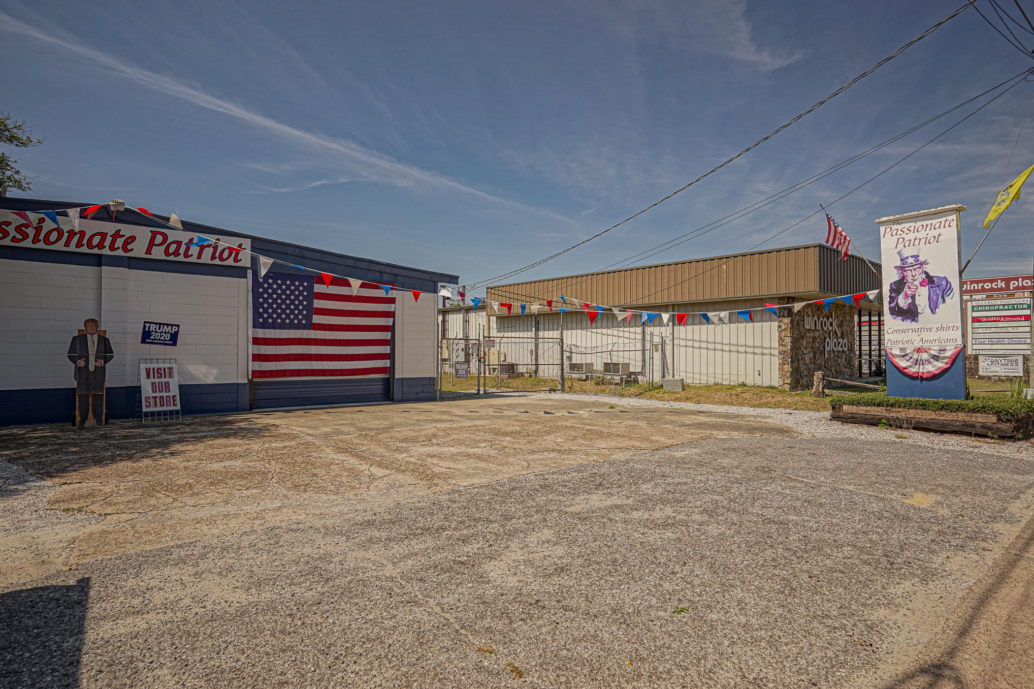 ''Spacious 50x50 general purpose warehouse with retail and office space located on busy Racetrack Road in Fort Walton near White-Wilson Medical Center. The facility sits on a fully fenced 70x150 lot with gated access and large outdoor space in the rear, ideal for additional storage, customer parking, or fleet vehicles.This for building only.*****Business to be sold sepratly*****Currently operating a custom Screen Printing and Design business by owner/proprietor. Business features a retail garment division with loyal client base, and also includes a popular and fully operational web-based eStore. Web traffic statistics available upon request.