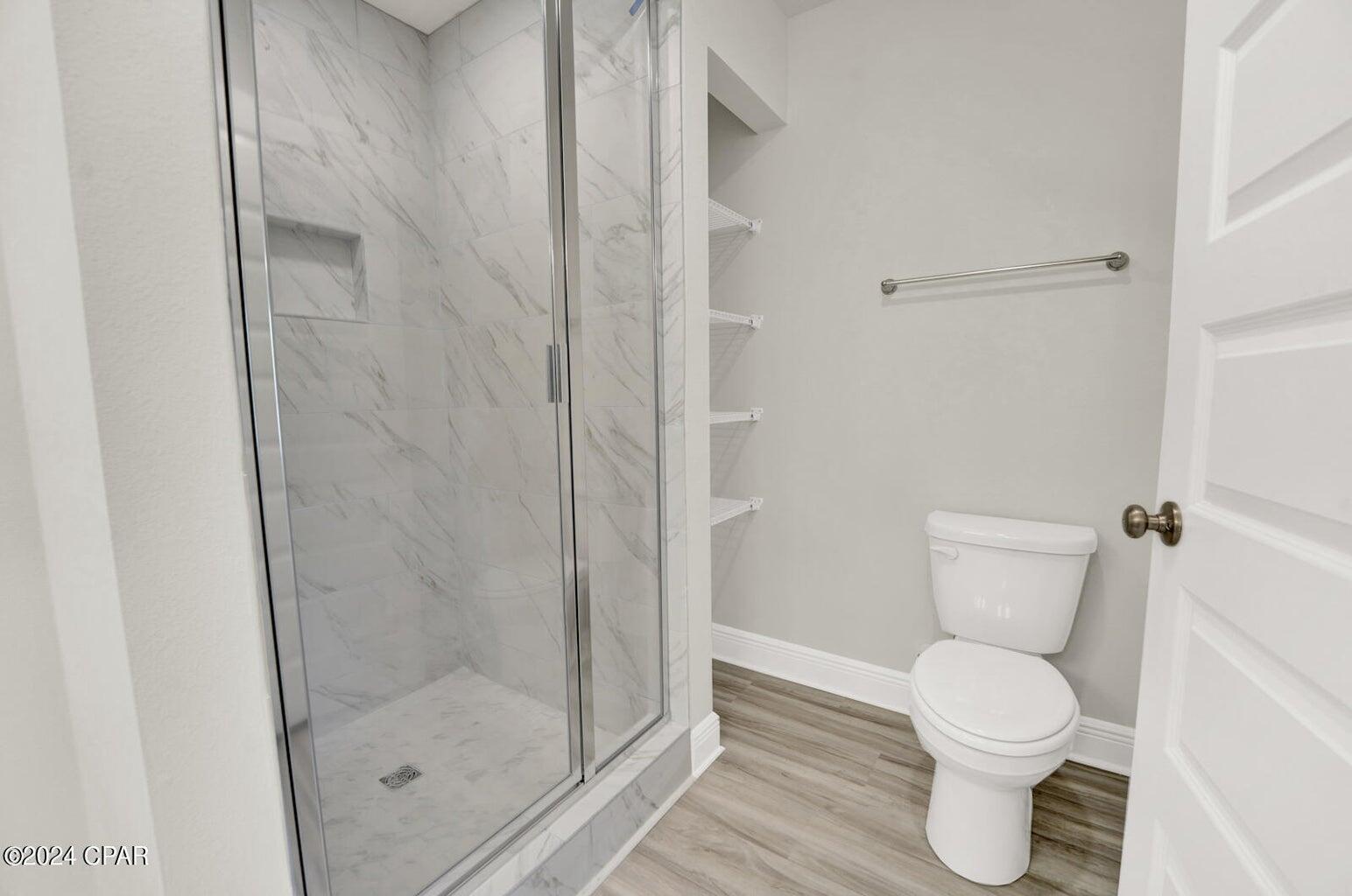 Hawk's Landing - Residential Lease