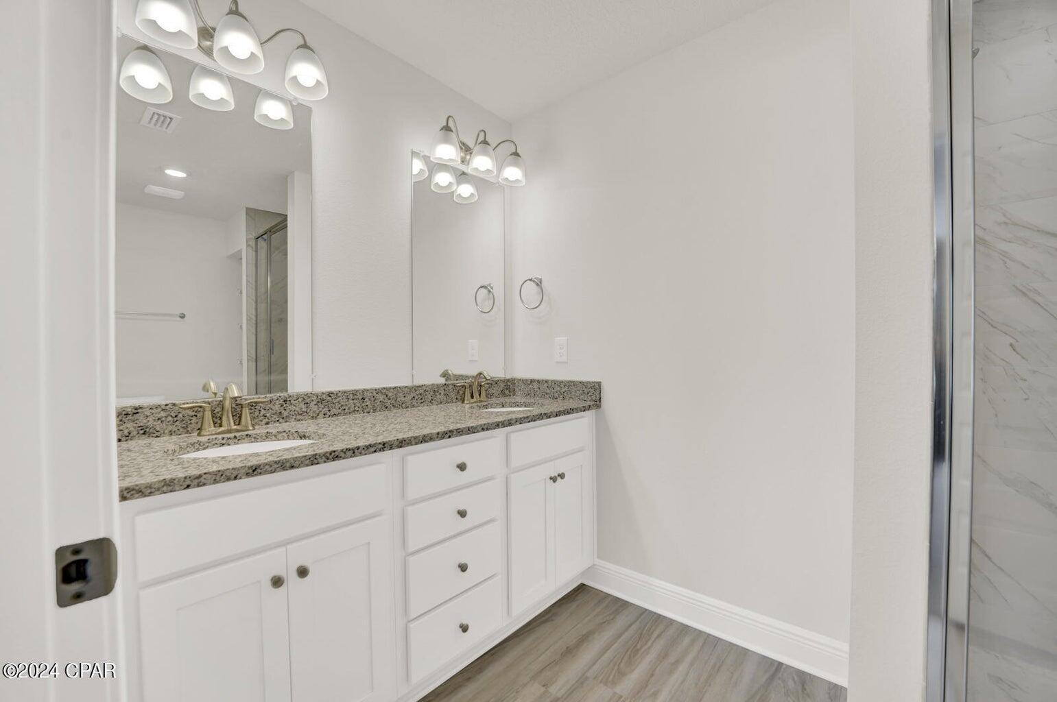 Hawk's Landing - Residential Lease