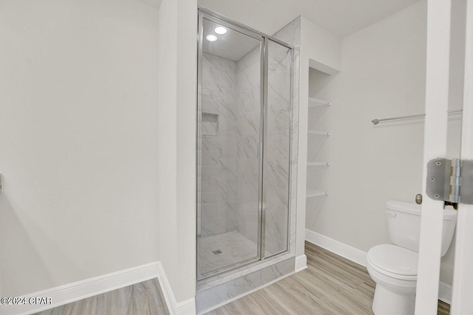 Hawk's Landing - Residential Lease