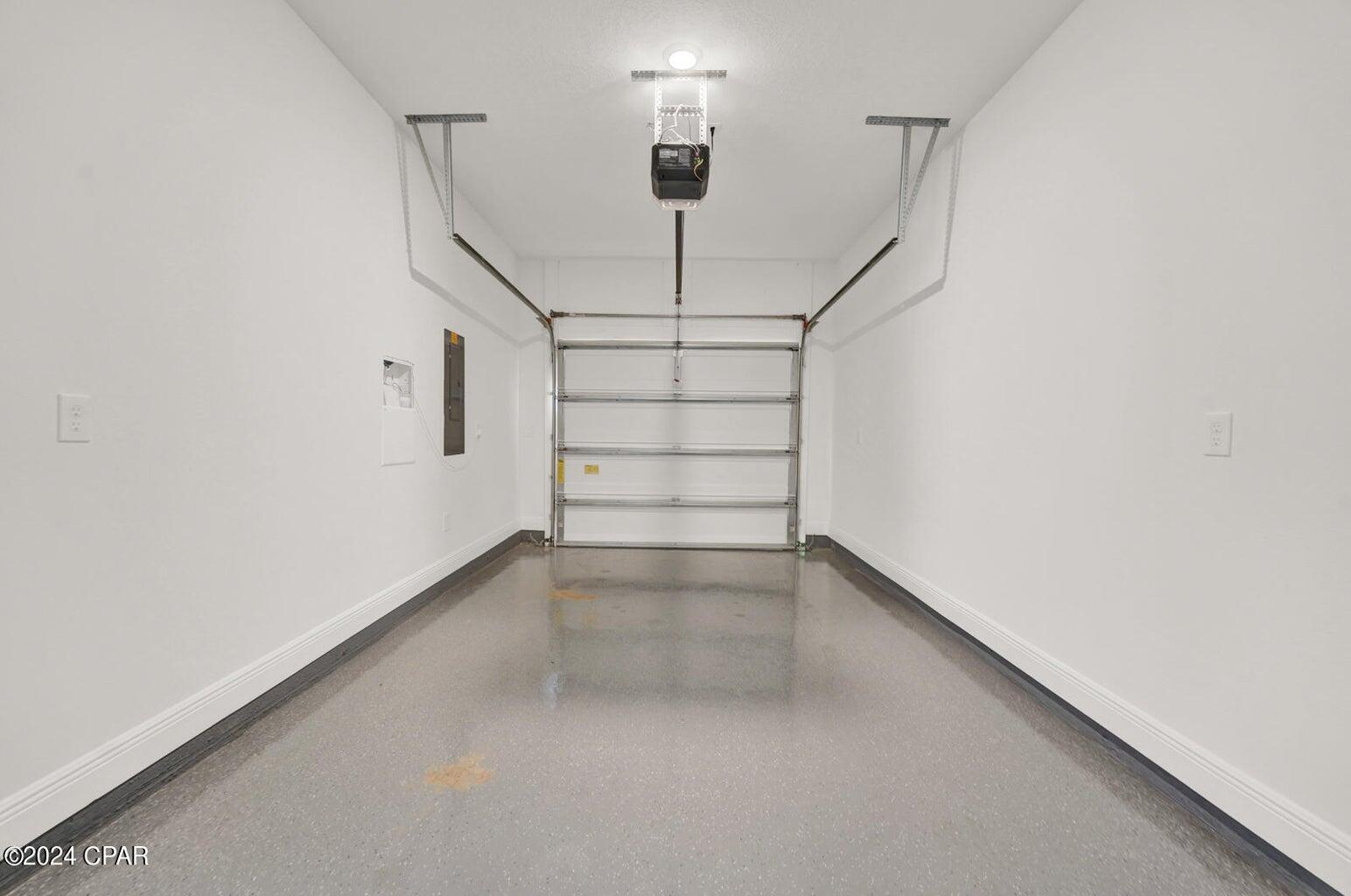 Hawk's Landing - Residential Lease