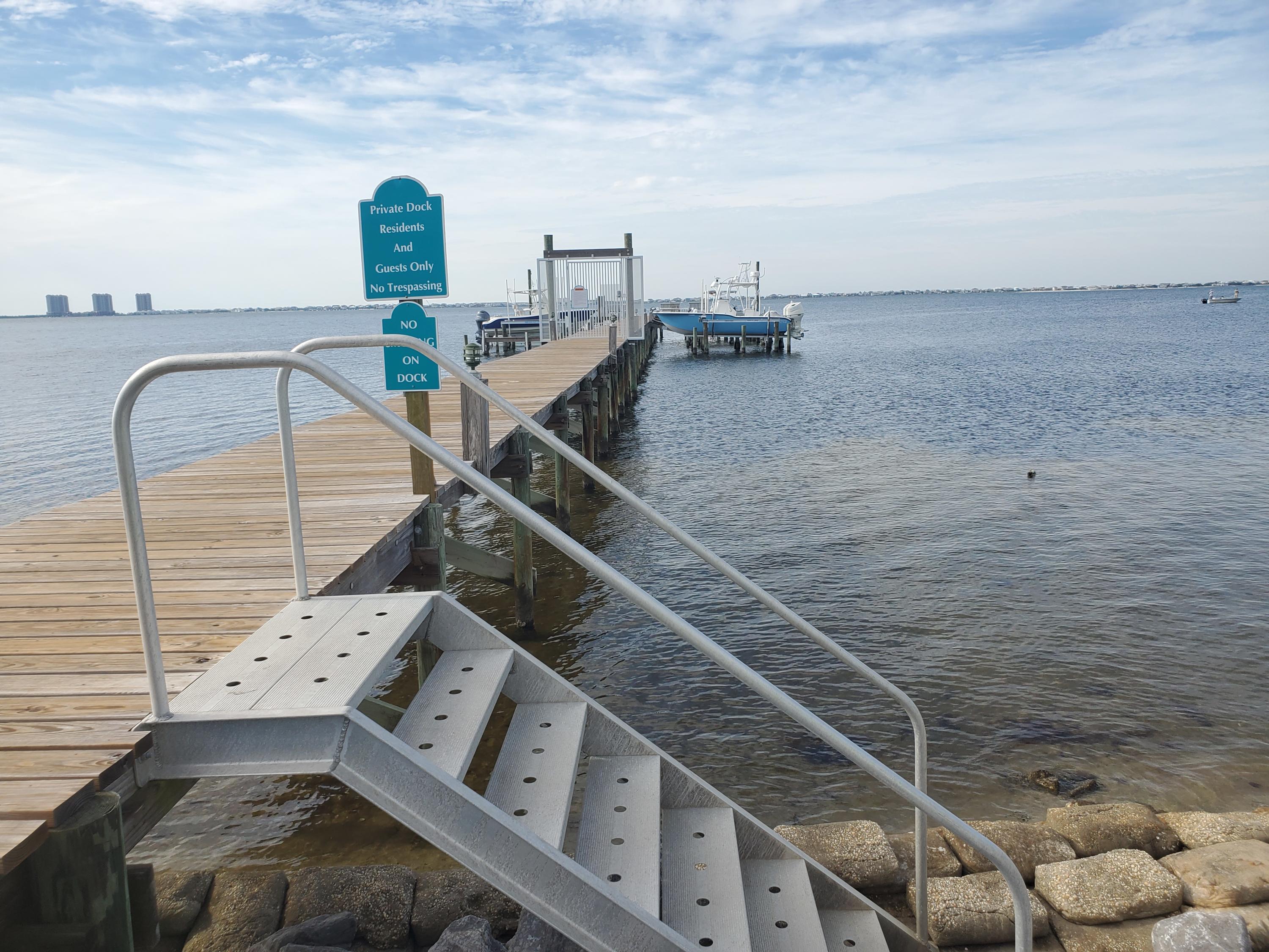 SEA VIEW PINES - Residential