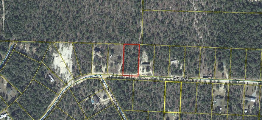 Over 1 acre! Perfect spot for you to build your new house or manufactured home. Located just 5 minutes from shopping in DeFuniak Springs, 35 minutes to the Beaches of South Walton. Buyer to verify all measurements.