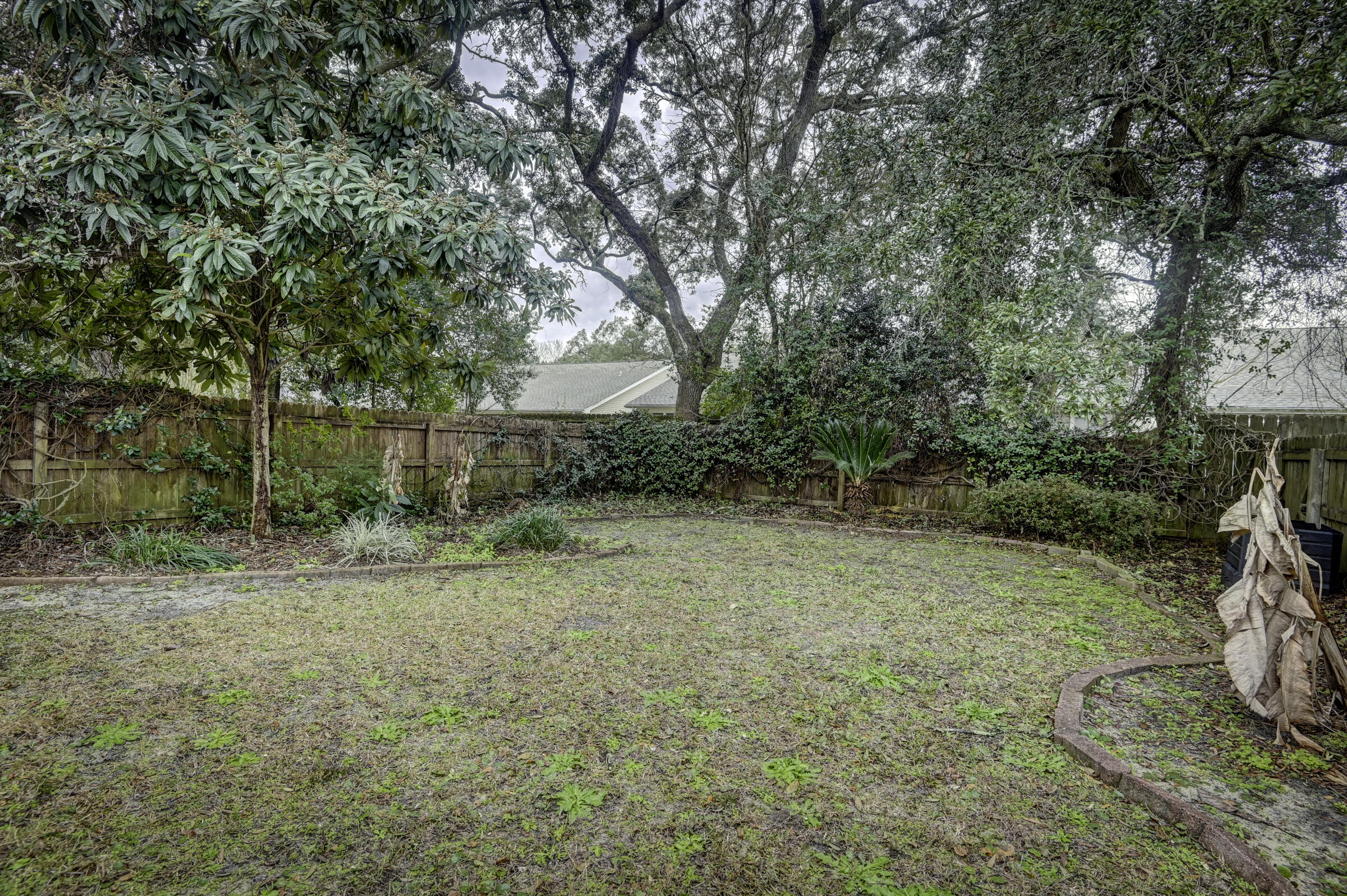 SHANYN TAYLOR OAKS - Residential