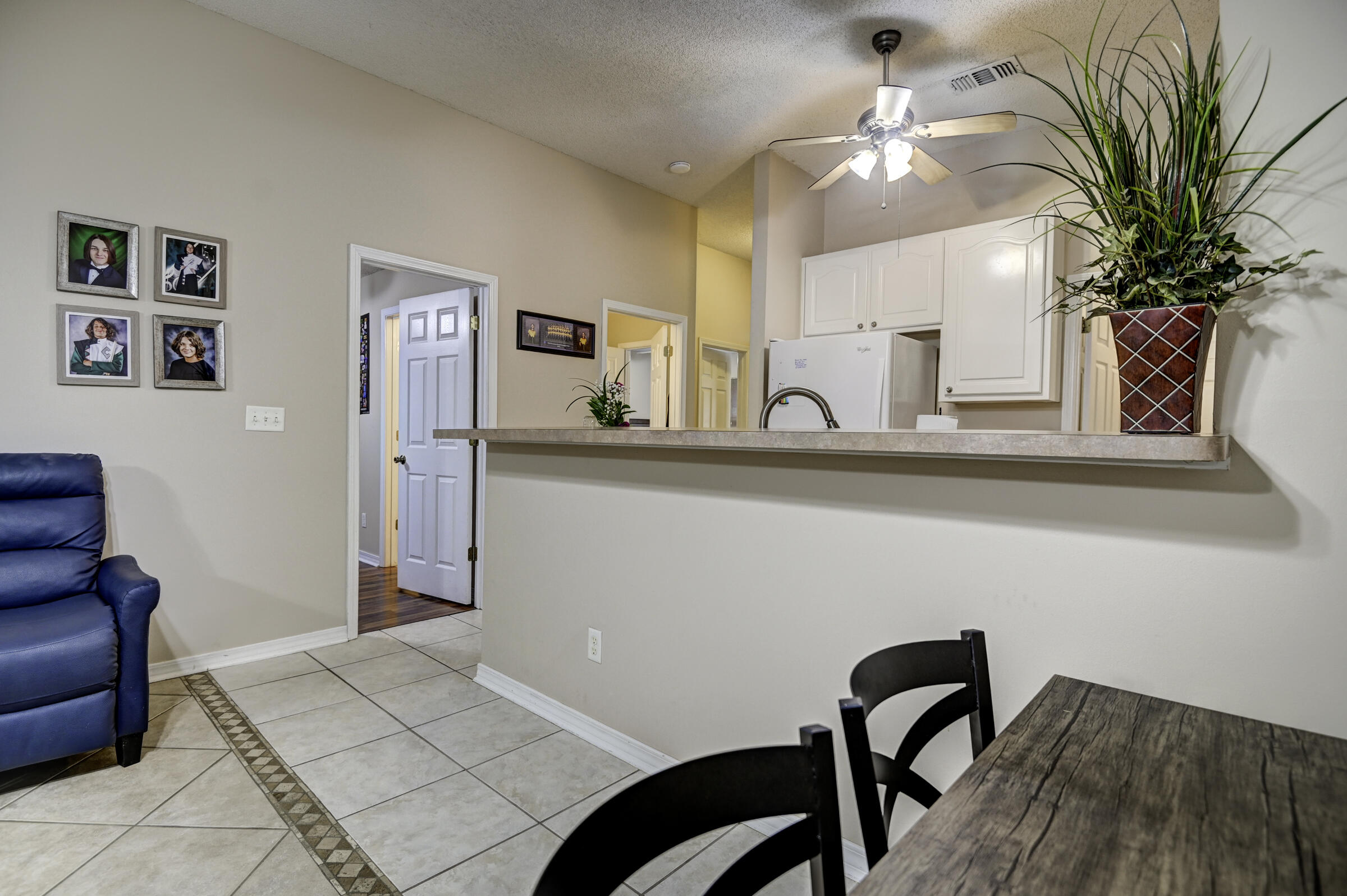 SHANYN TAYLOR OAKS - Residential