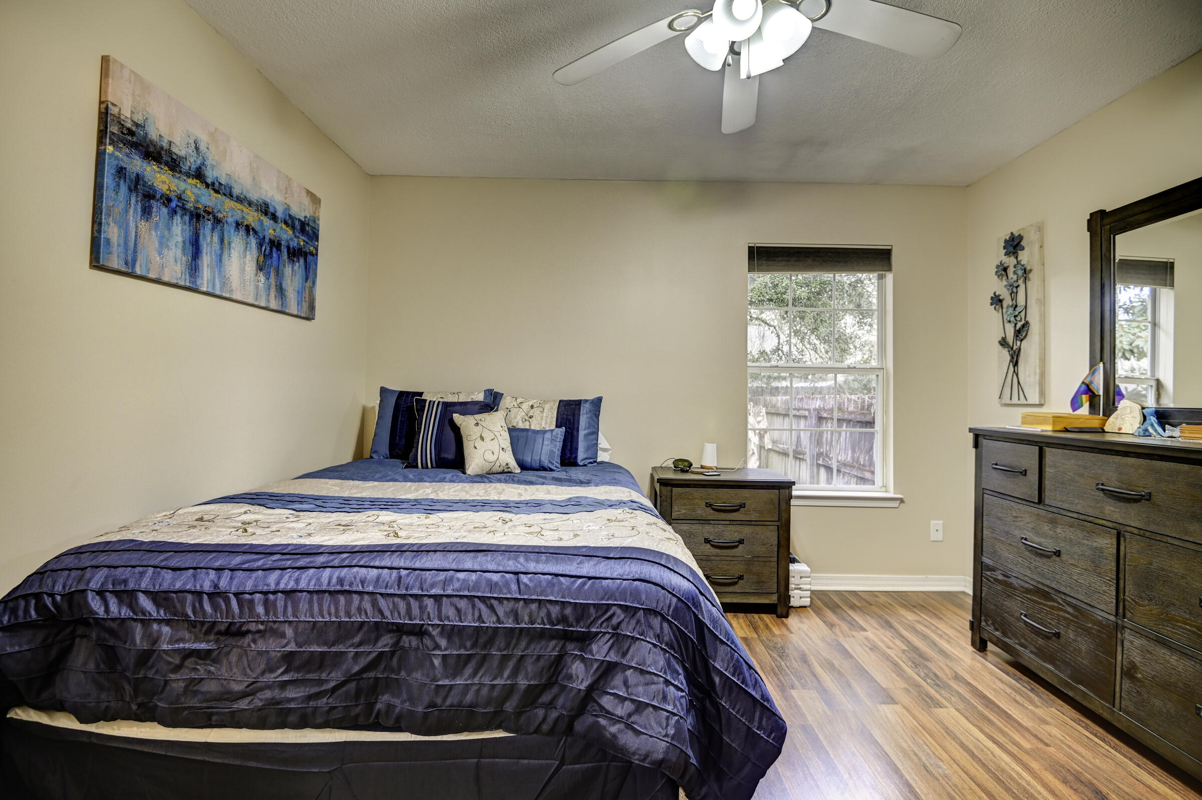 SHANYN TAYLOR OAKS - Residential