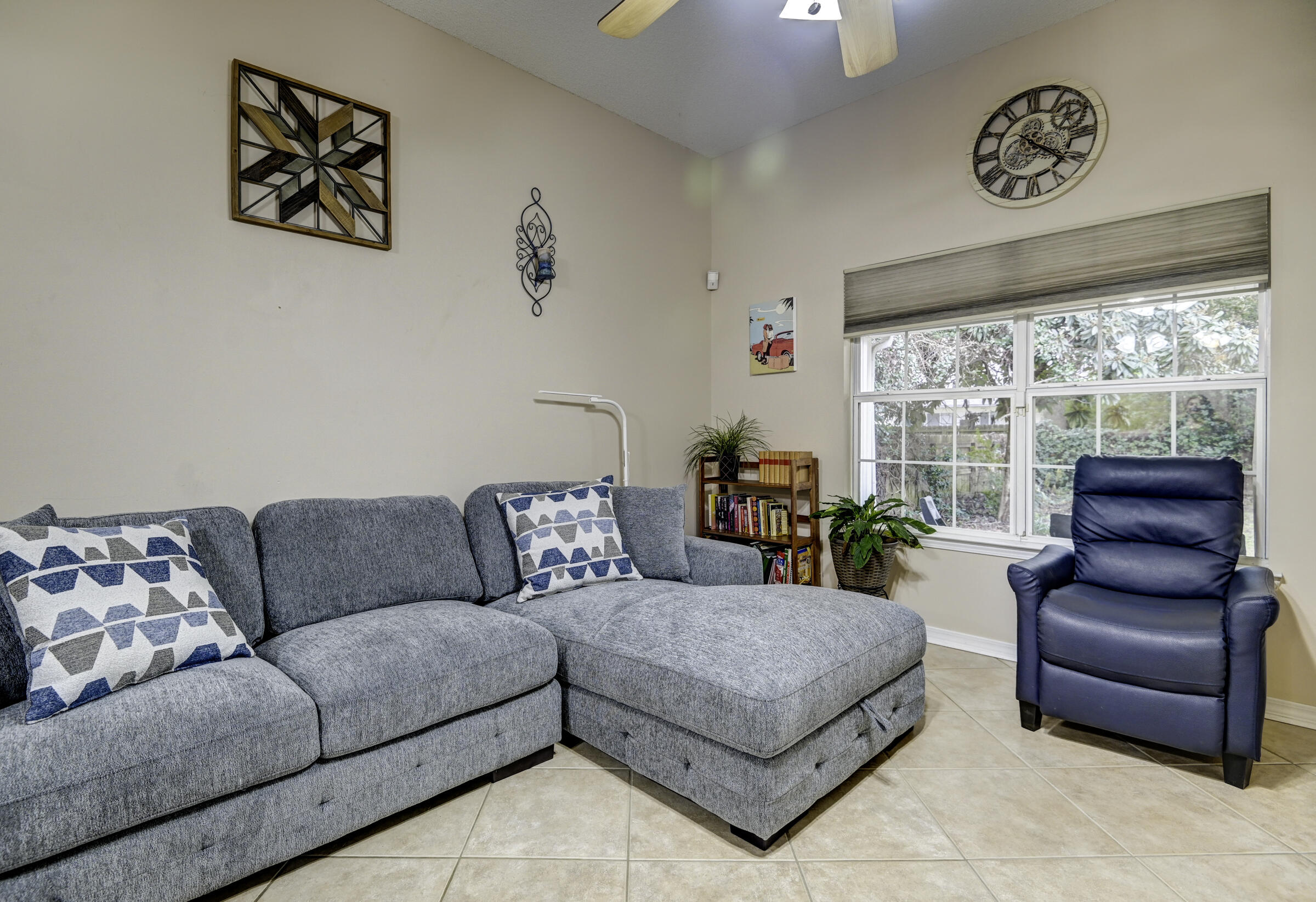 SHANYN TAYLOR OAKS - Residential