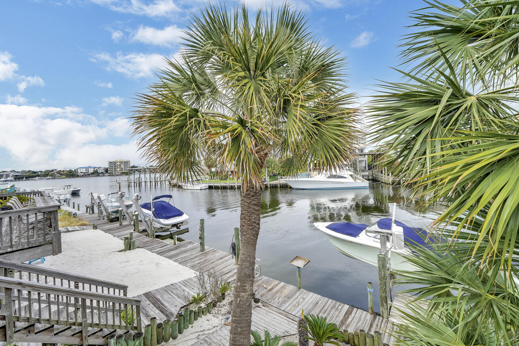 QUAYS PH 1 - Residential