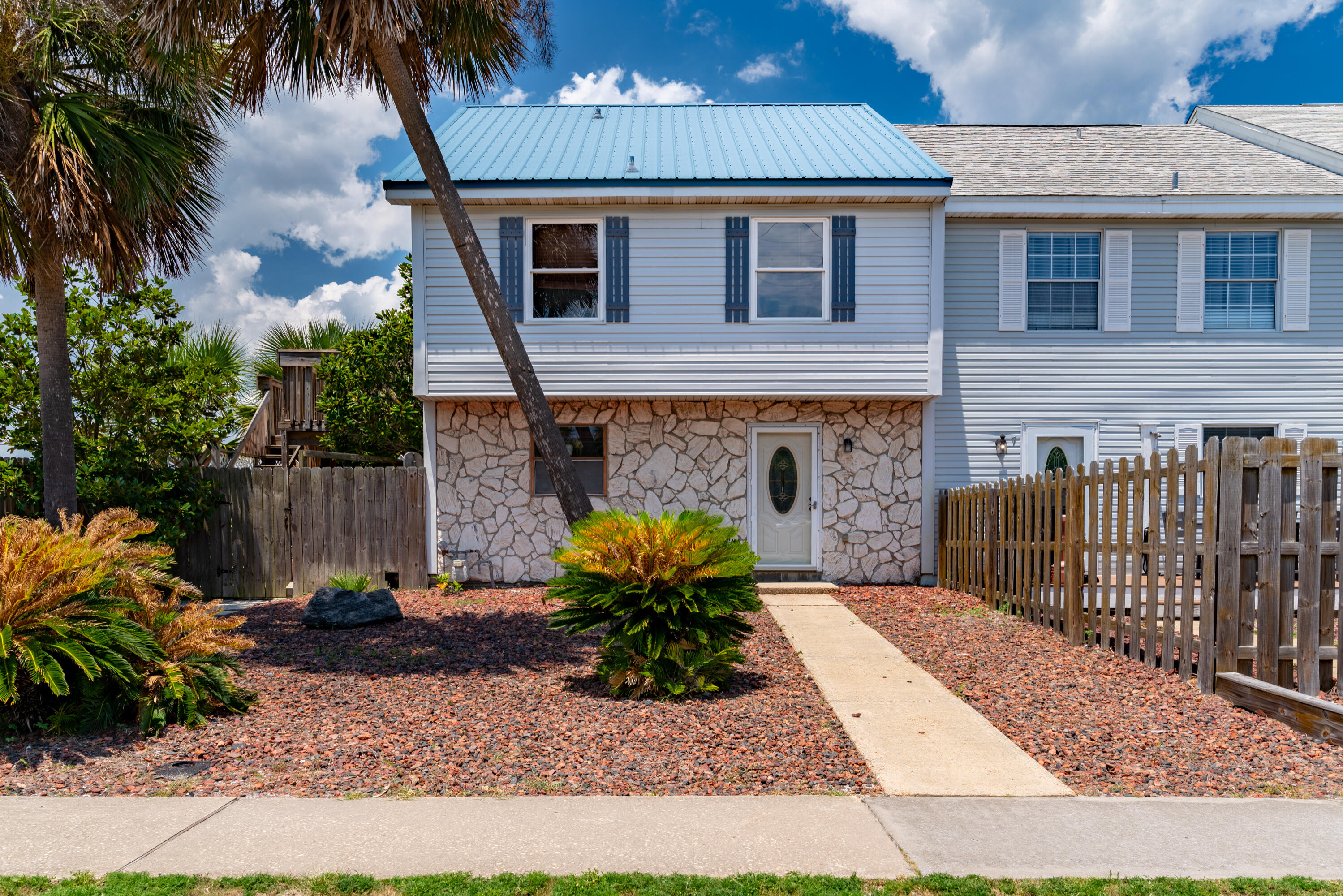 SANTA ROSA ISLAND - Residential