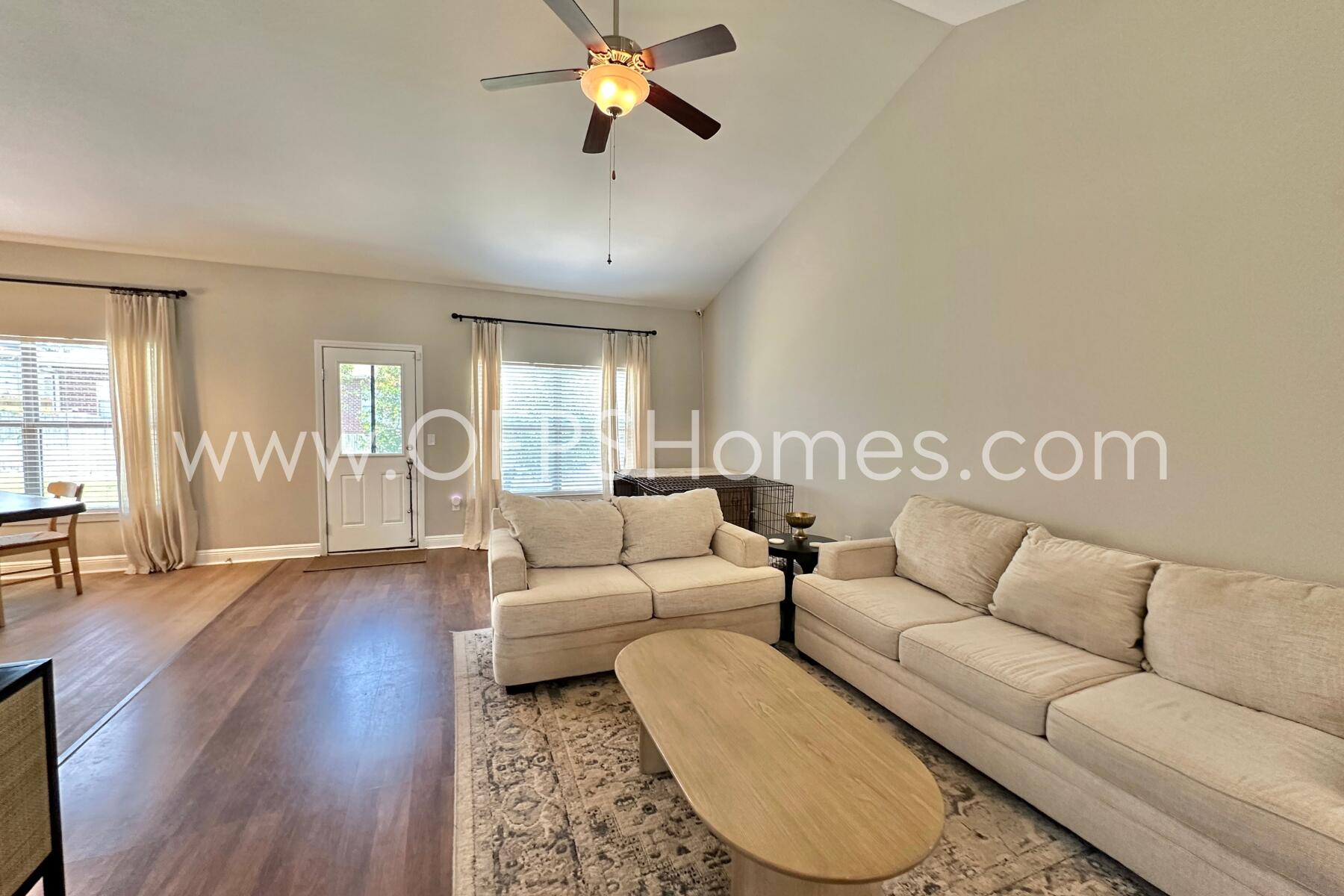 ROLLING RIDGE S/D - Residential Lease