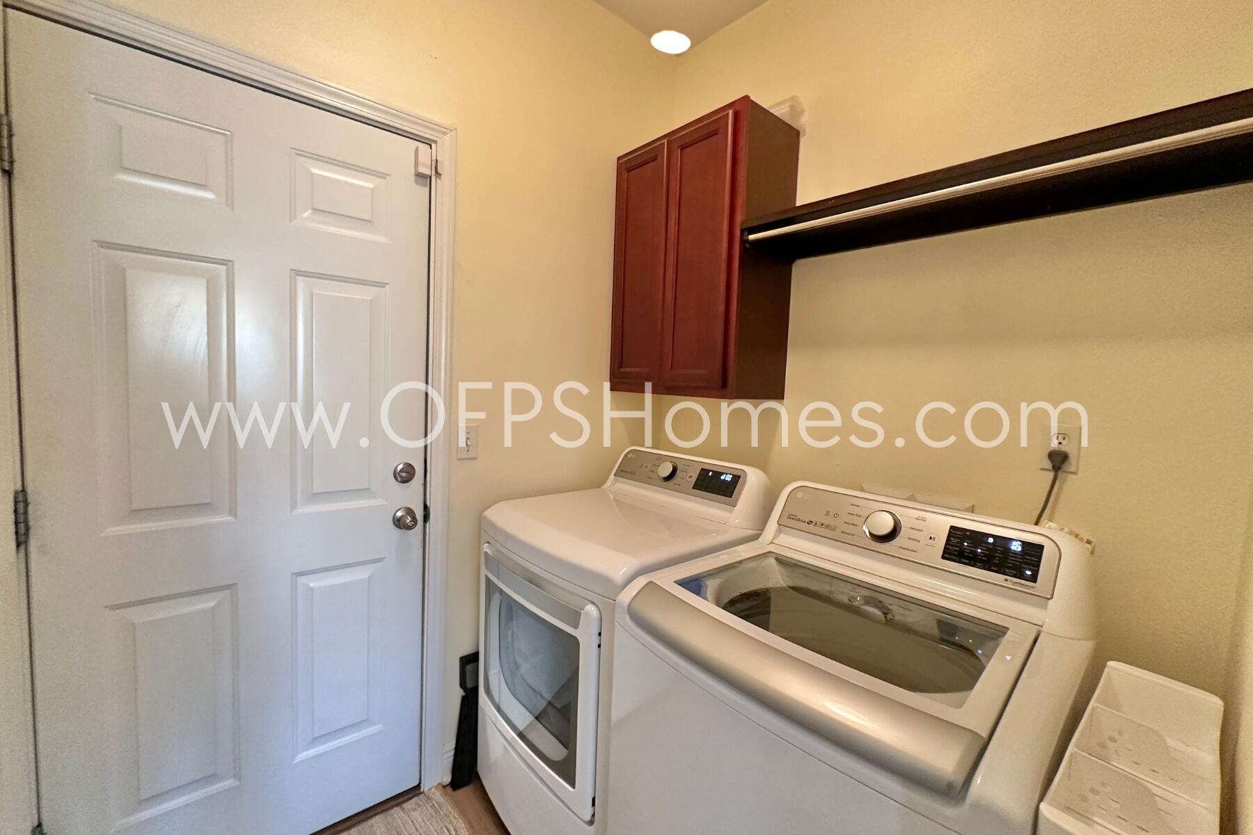 ROLLING RIDGE S/D - Residential Lease