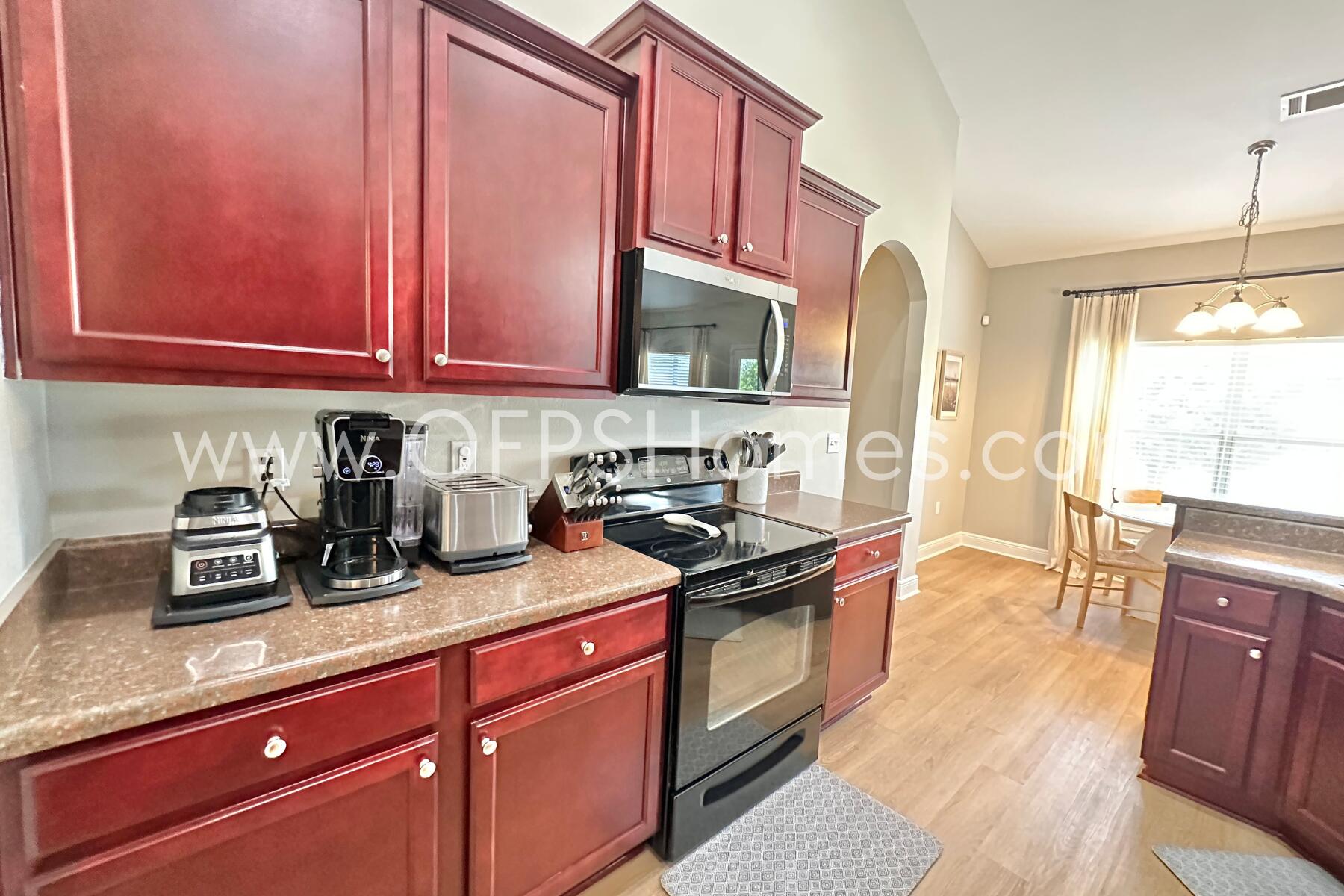 ROLLING RIDGE S/D - Residential Lease