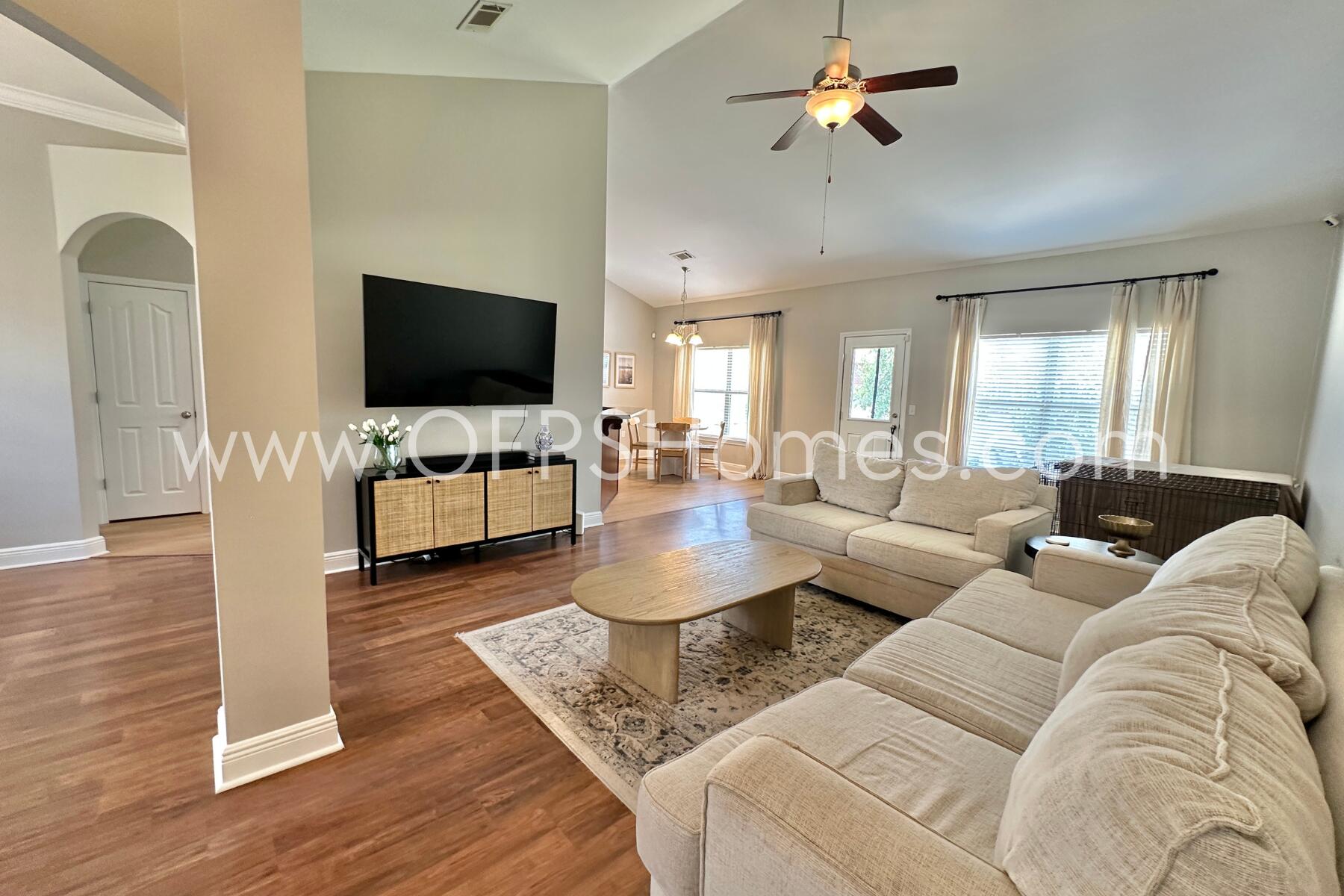 ROLLING RIDGE S/D - Residential Lease