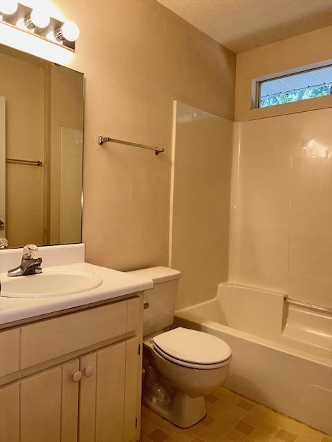 HILLTOP ACRES 1ST ADDN - Residential