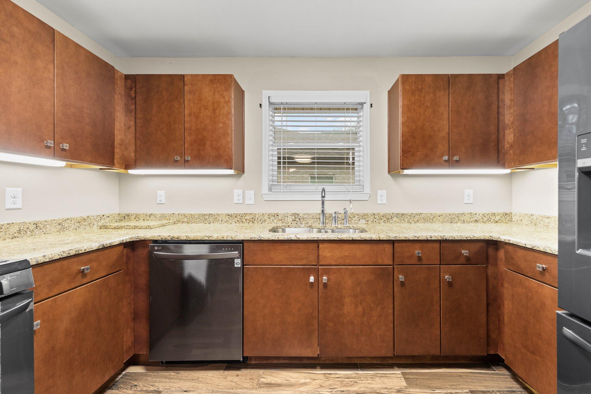 ROSEMONT S/D - Residential Lease