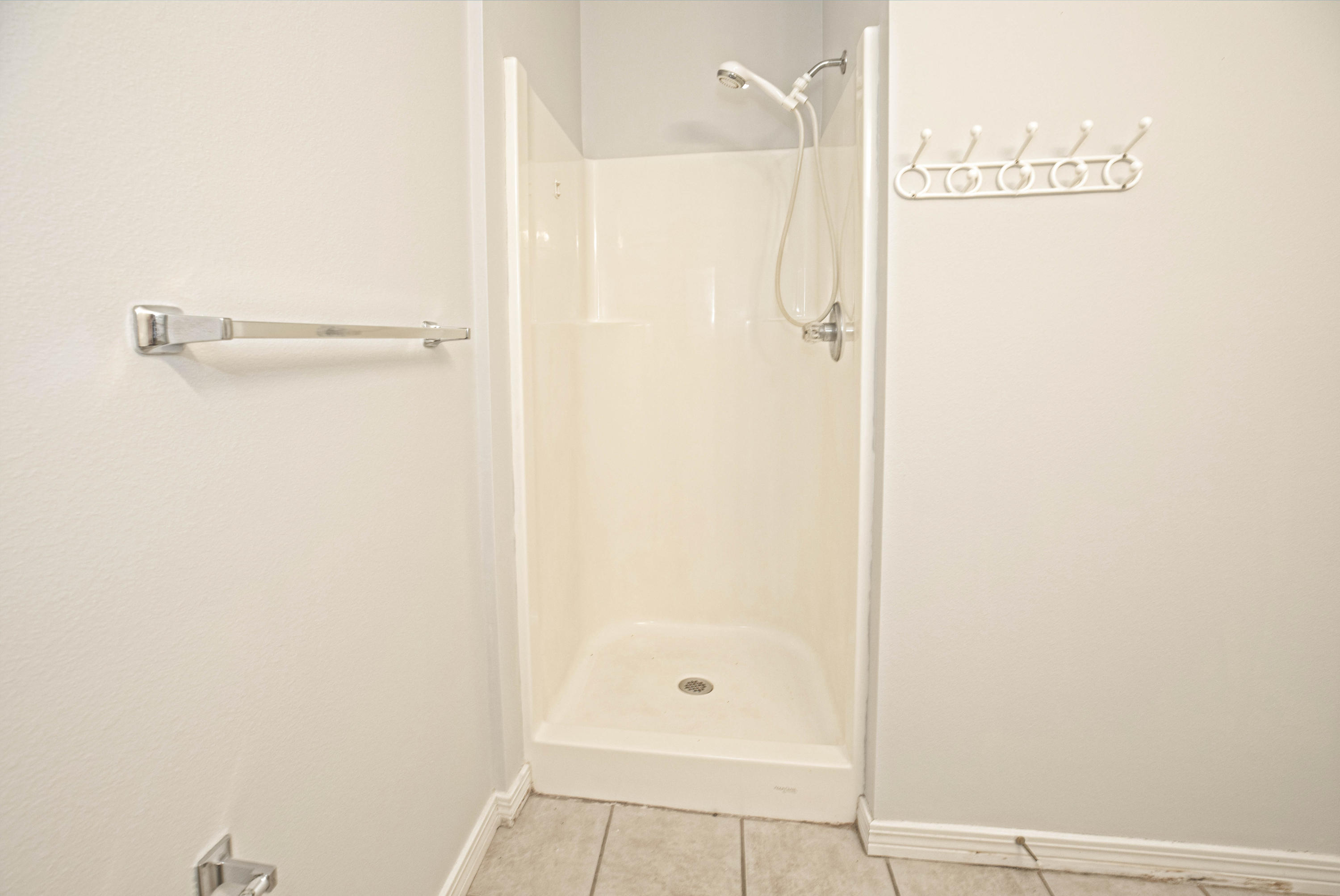 THE OAKS AT NICEVILLE - Residential