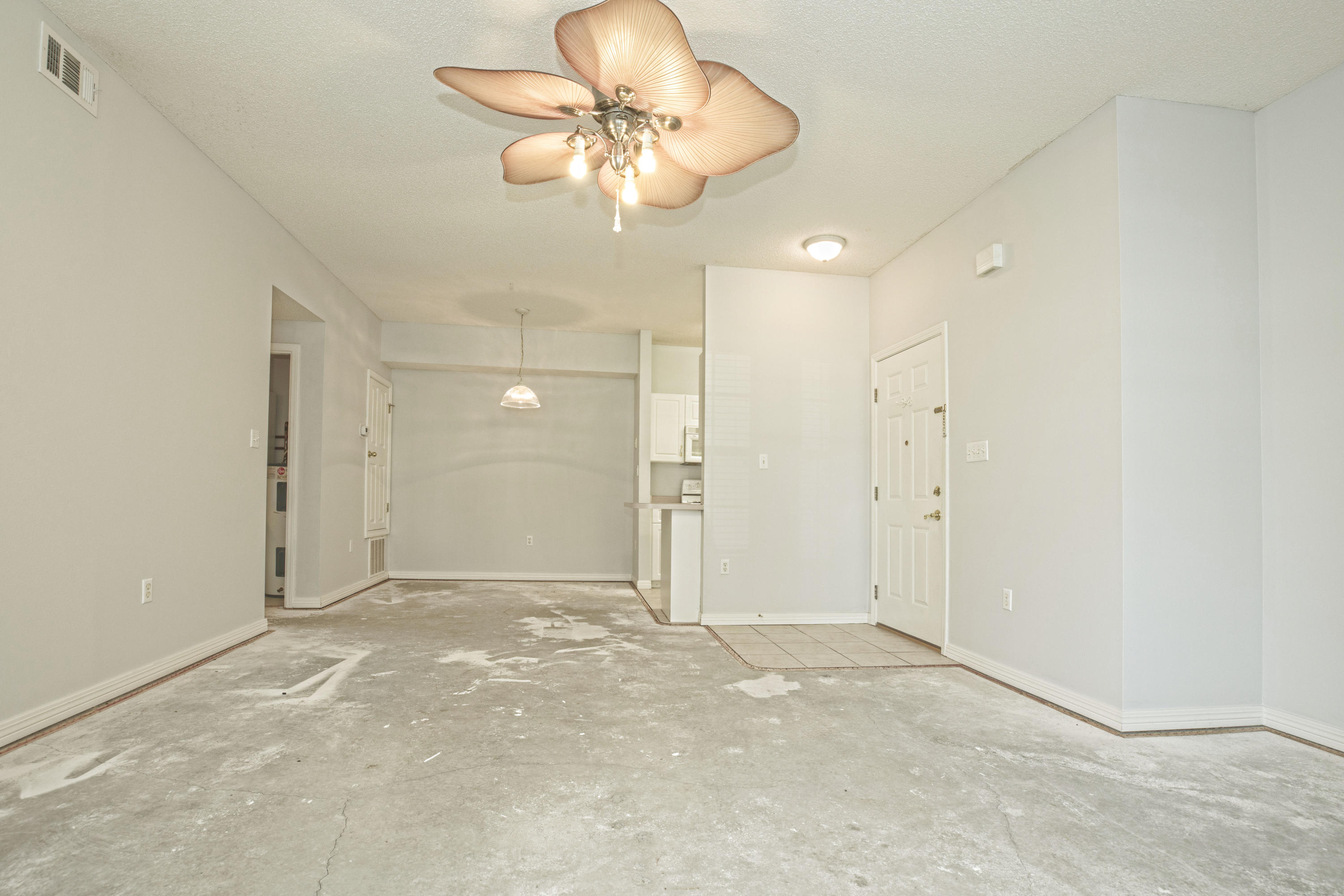 THE OAKS AT NICEVILLE - Residential