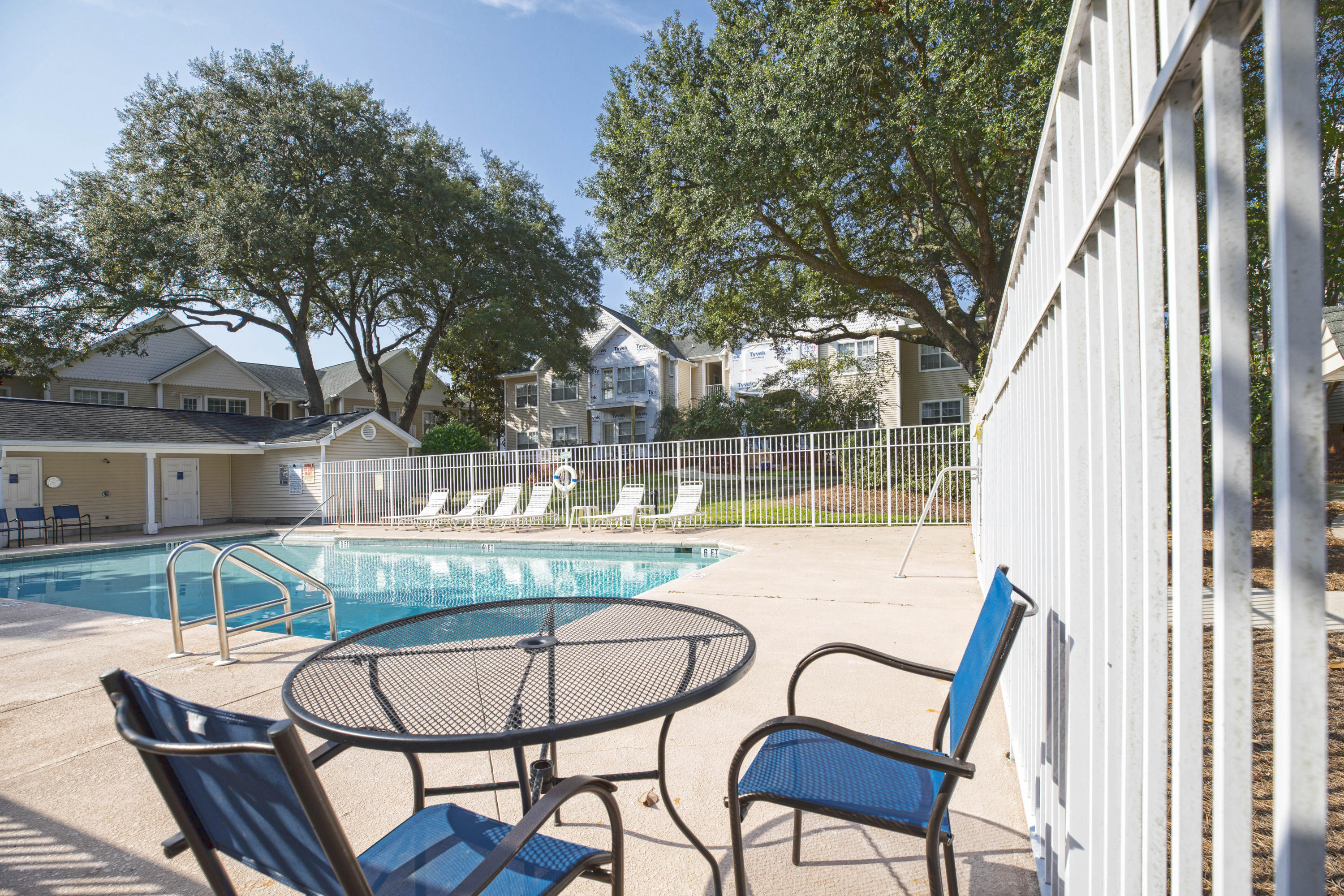 THE OAKS AT NICEVILLE - Residential