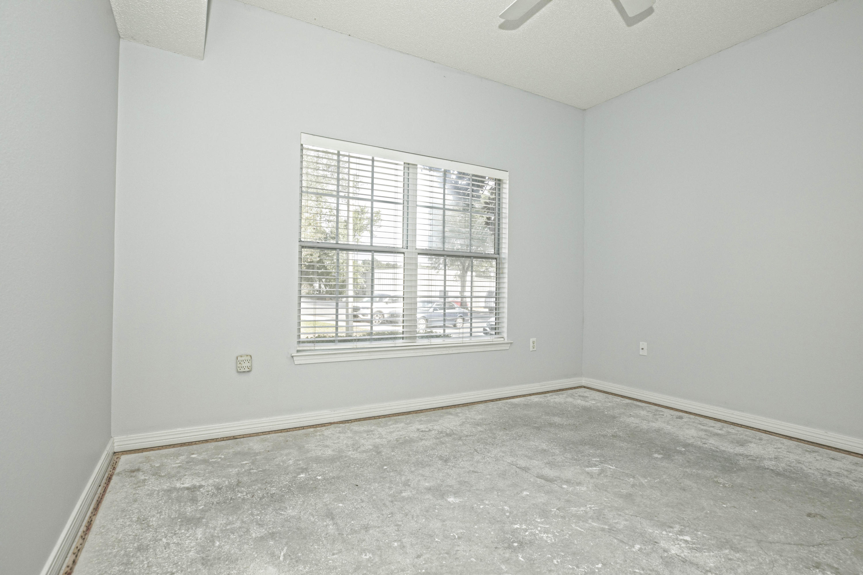 THE OAKS AT NICEVILLE - Residential