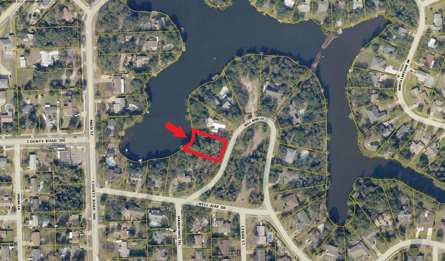 Don't Miss This Rare Opportunity! Looking to build a lakefront home but don't want to pay Homeowner's Association Dues? Well look no further - this is the ONLY lakefront lot listing in Destin with No HOA dues! Build your dream home tucked away on Kell Aire Ct with 100ft of waterfrontage and enjoy picturesque views of Kell Aire Lake, Destin's largest freshwater lake. Incredible private location provides the perfect setting to enjoy serene waterviews that make you feel like you are on a bayou; lots of mature trees and foliage and plenty of opportunity for birding and wildlife viewing. Many of the area lake front homes have docks to enjoy the gorgeous Destin sunsets or launch a canoe to explore.