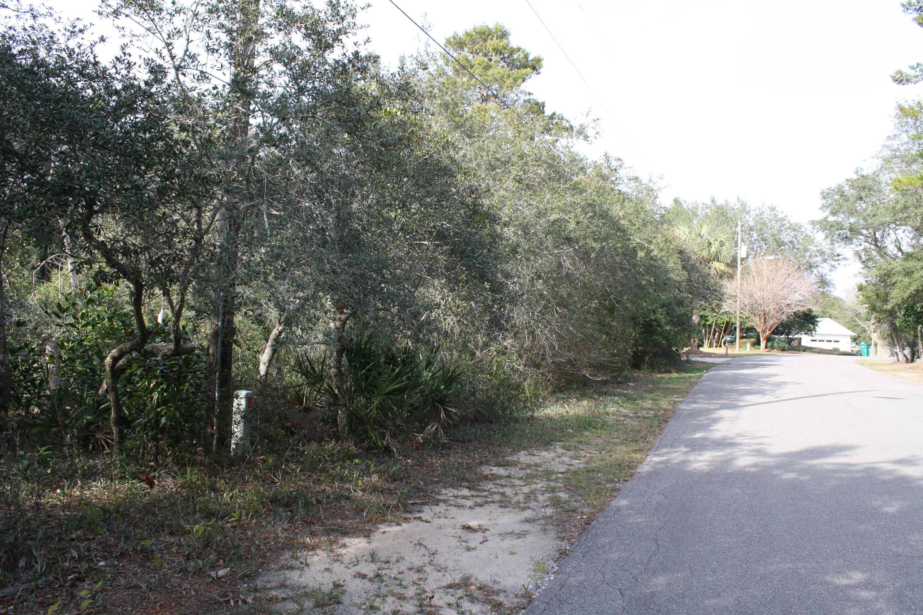 KELL-AIRE GARDENS - Land