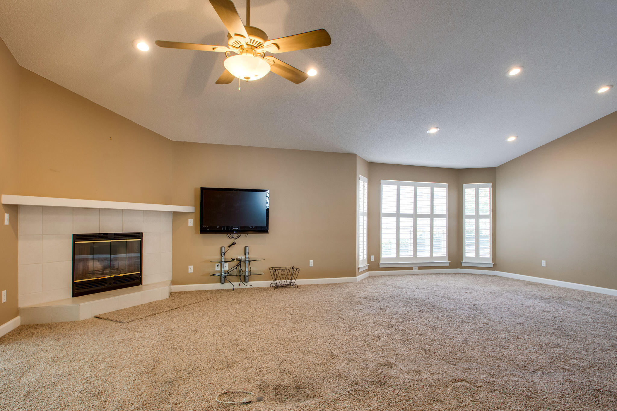 SEA DUNES - Residential