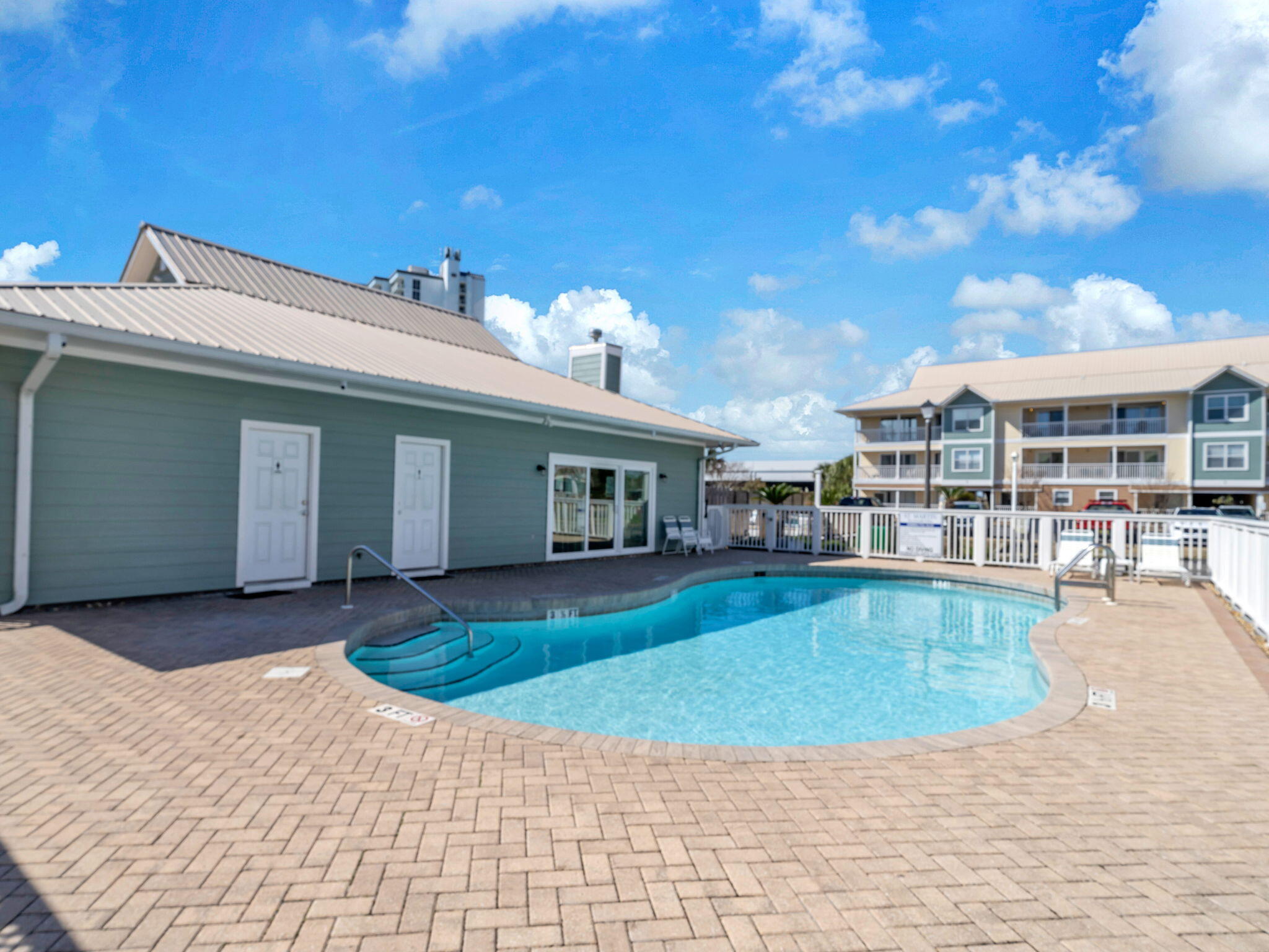 ST MARTIN BEACHWALK VILLAS - Residential