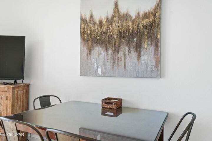 MAJESTIC BEACH TOWERS I - Residential