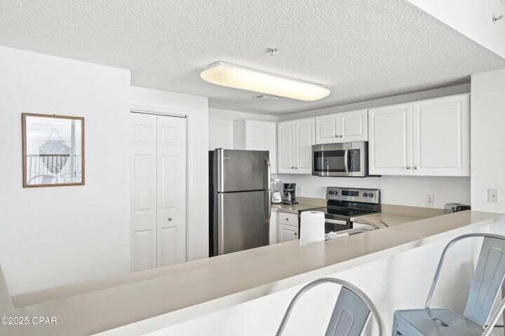 MAJESTIC BEACH TOWERS I - Residential