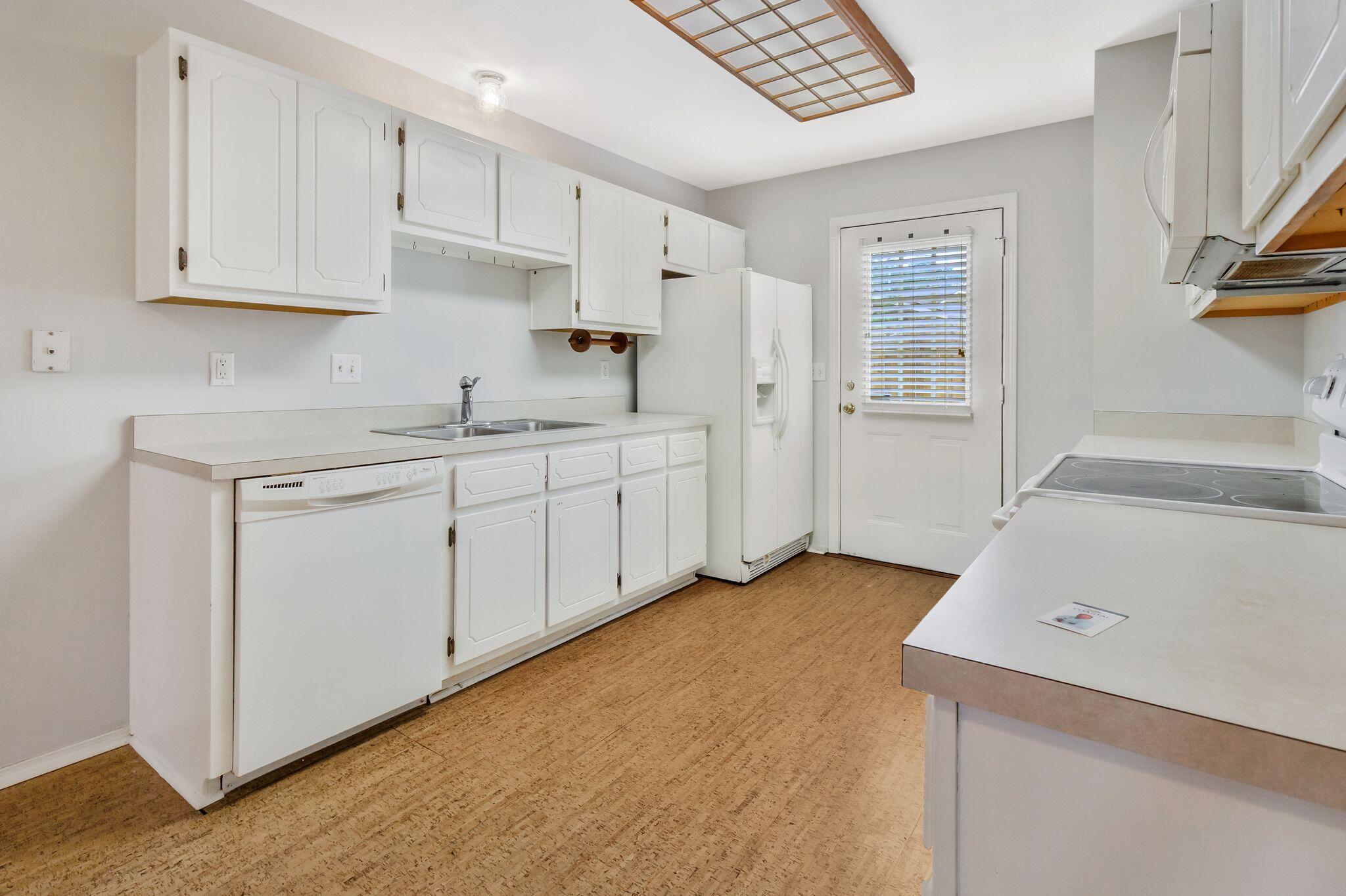 BLUE RIDGE ESTATES S/D - Residential Lease