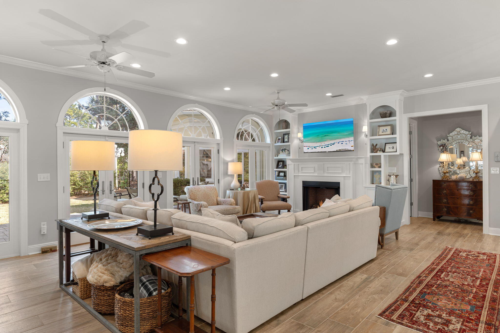 BAYTOWNE AVE EAST - Residential