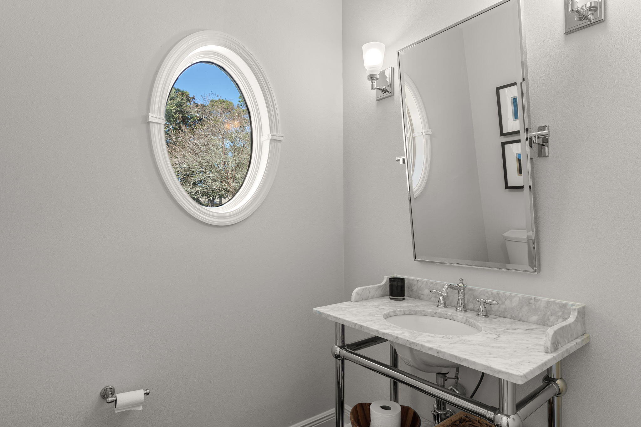 BAYTOWNE AVE EAST - Residential