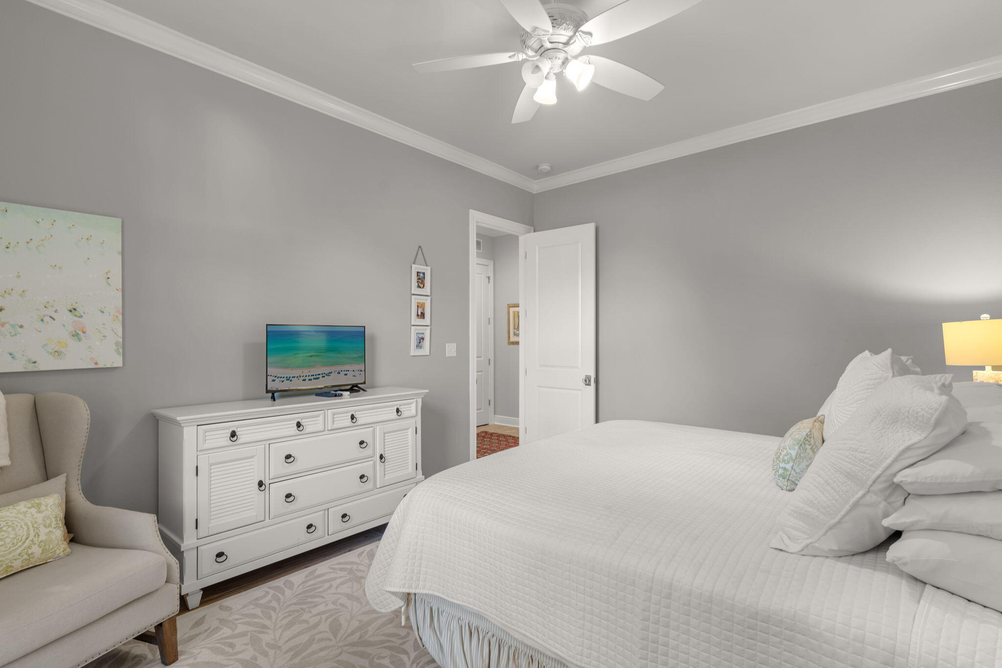 BAYTOWNE AVE EAST - Residential