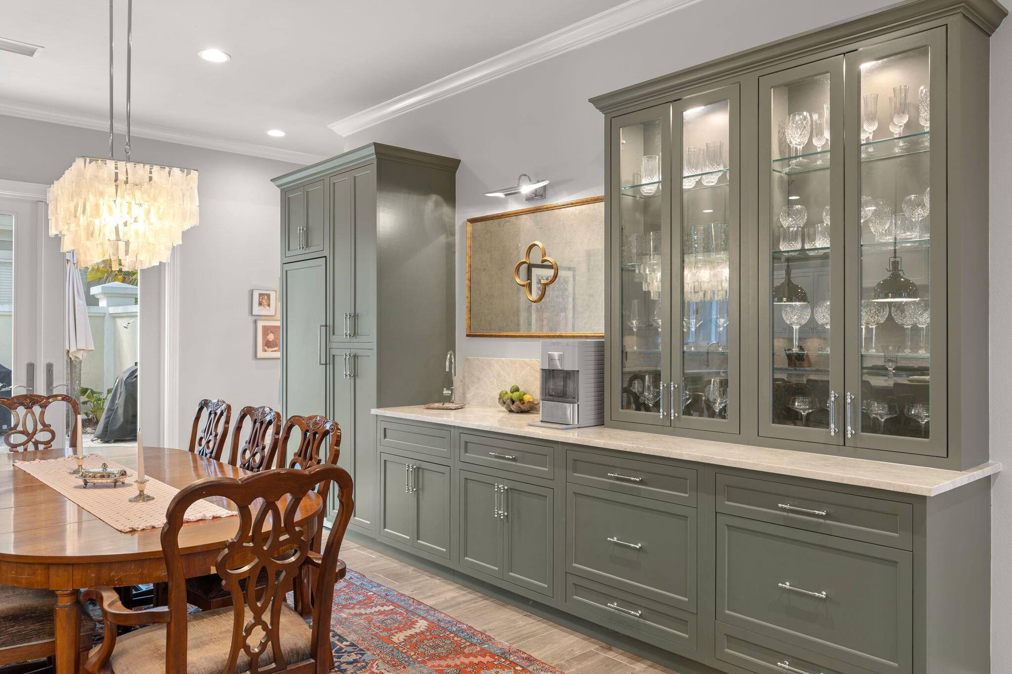 BAYTOWNE AVE EAST - Residential