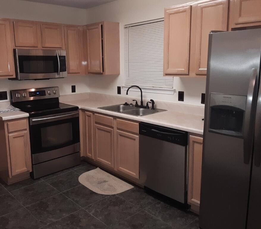 WEST NAVARRE - Residential