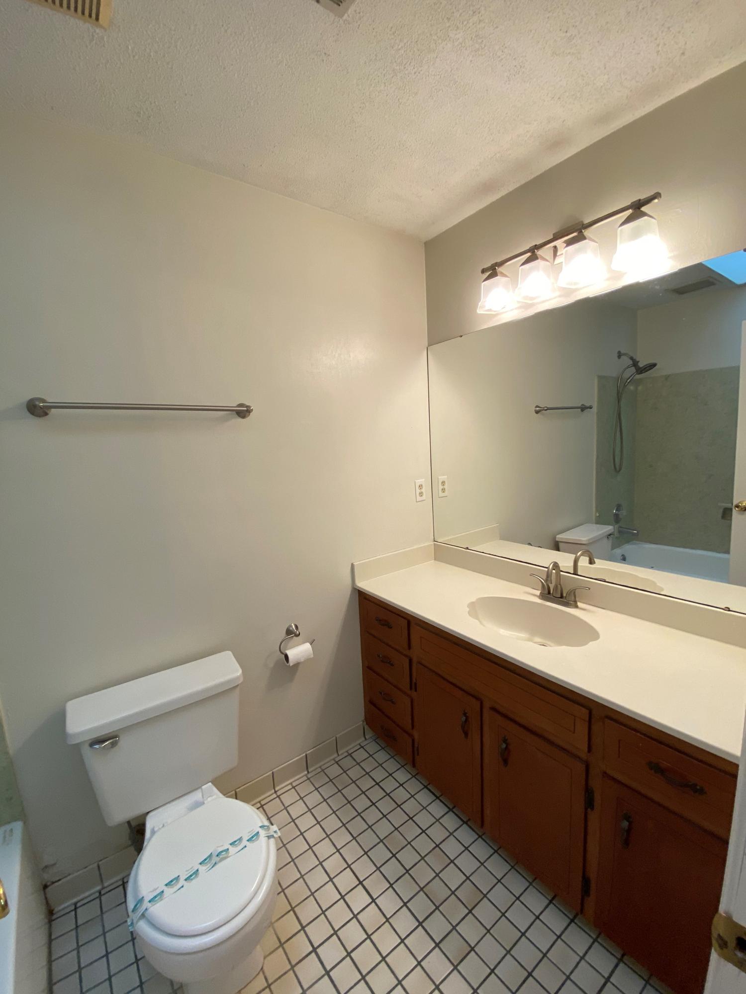 PINEWOOD ESTATES 2 - Residential Lease
