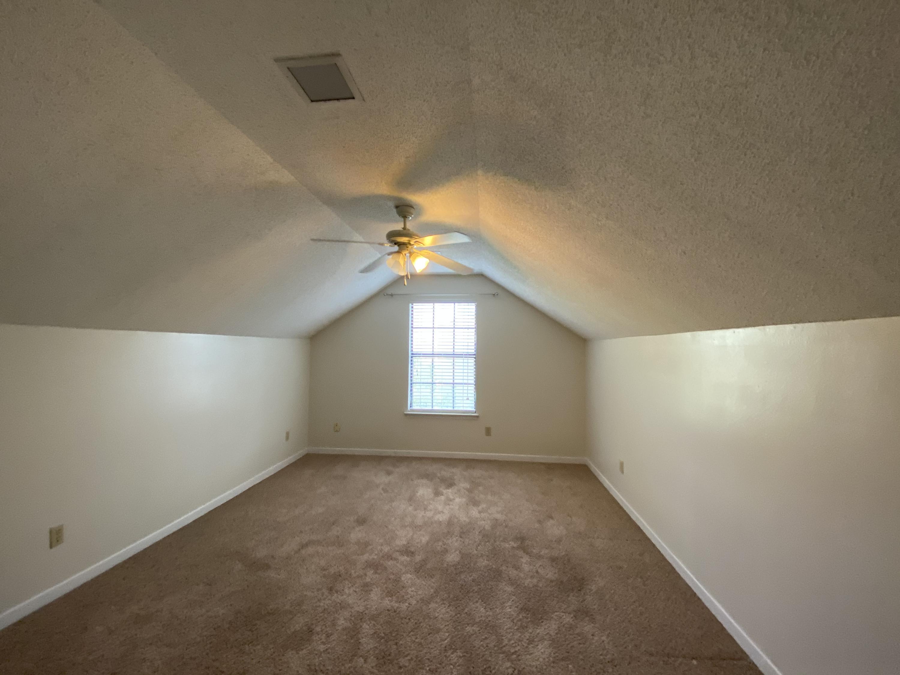 PINEWOOD ESTATES 2 - Residential Lease