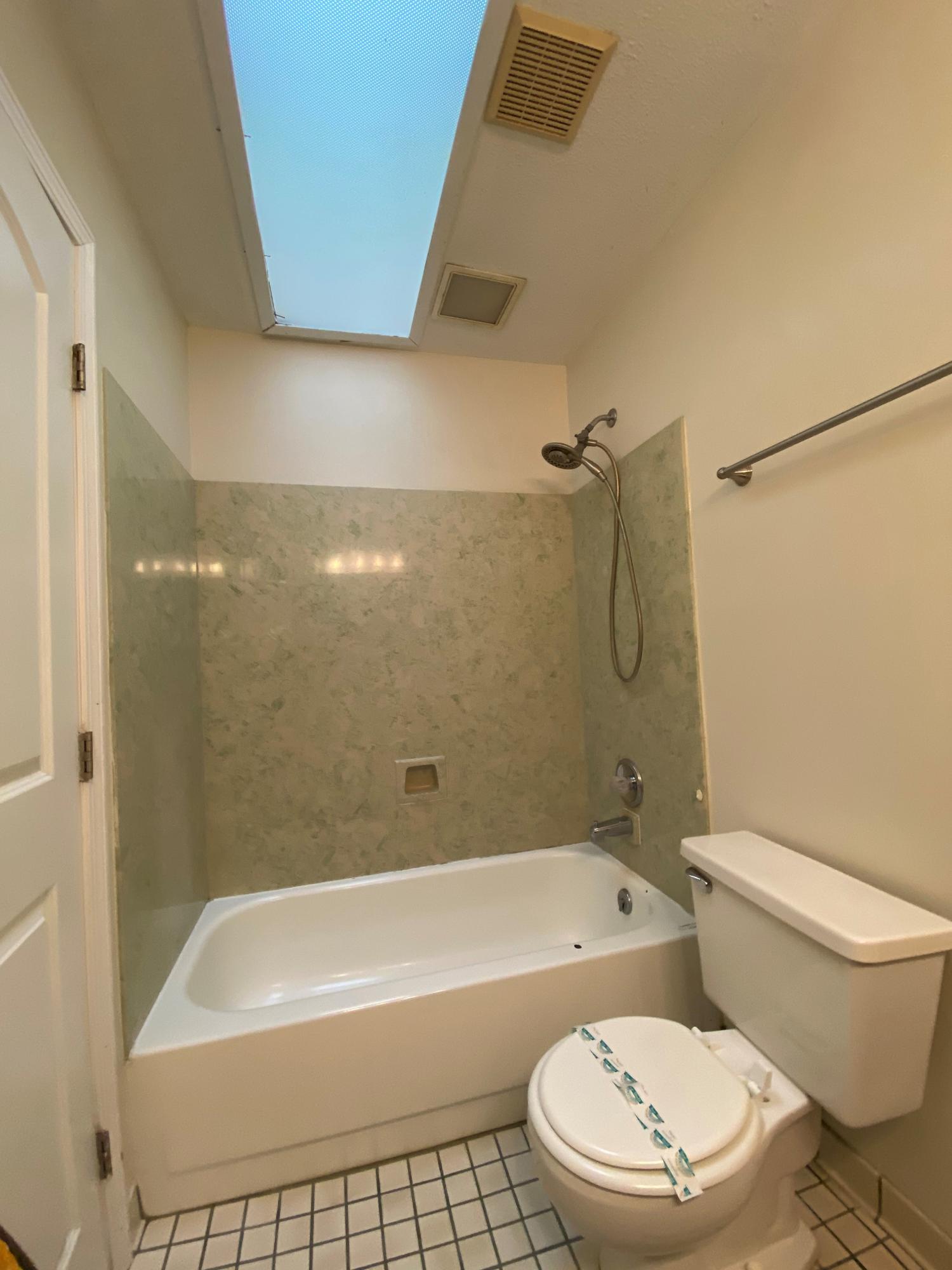 PINEWOOD ESTATES 2 - Residential Lease