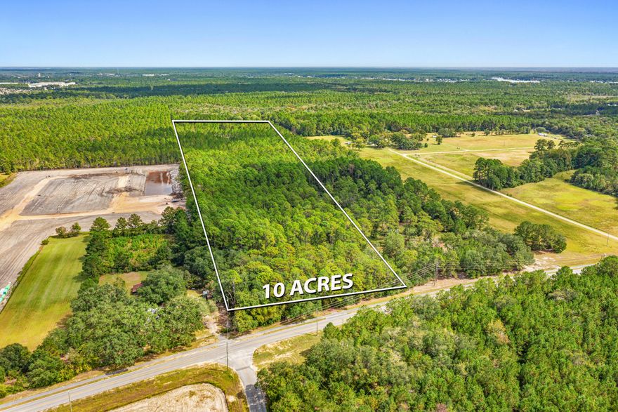 Here is a rare opportunity to own a large tract of land. 10 Acres of beautifully wooded land, Centrally located in the fast growing city of Freeport. Just 20 minutes to the beach and approximately 34 minutes to the nearest Eglin AFB gate. Great property for development.SURVEY AVAILABLEBuyer to verify all lot detentions, zoning, access and information deemed important.